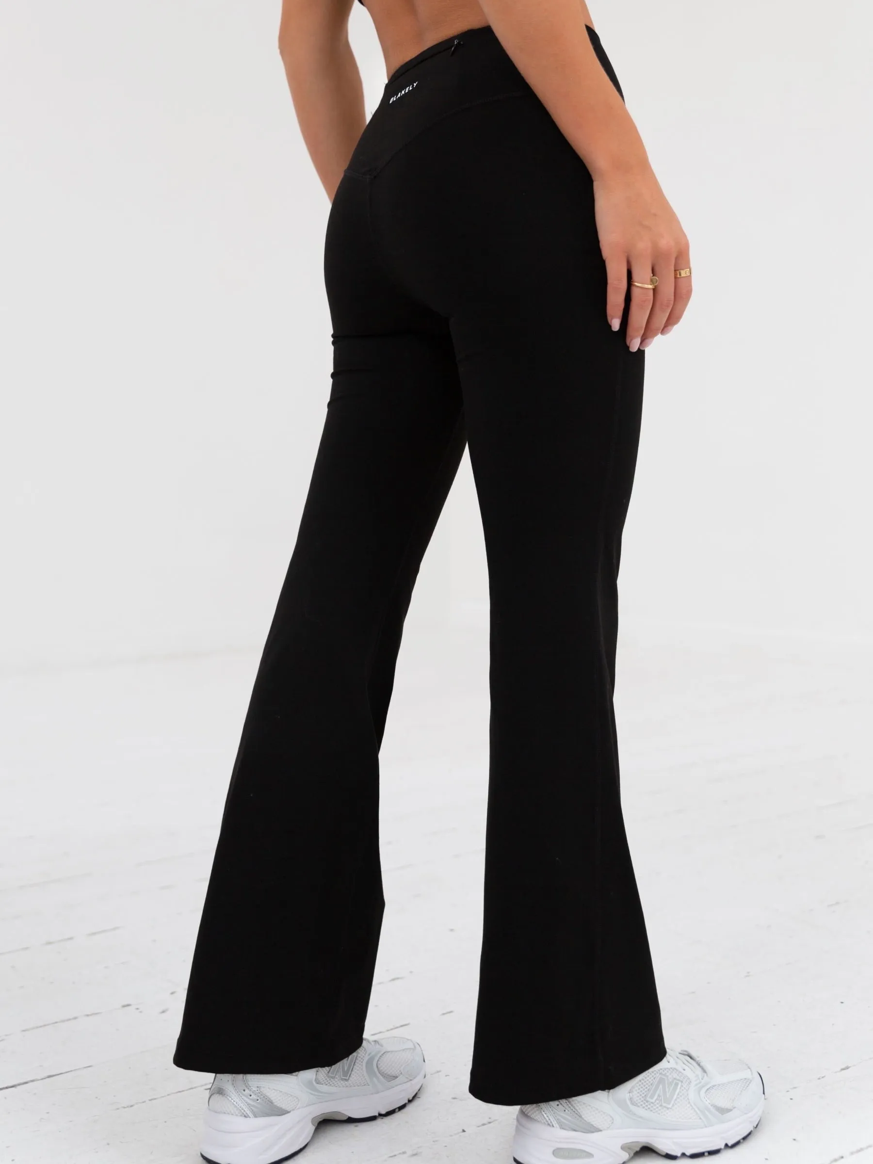 Soft Sculpt Wide Leg Leggings - Black Quick Dry All Ages Layered Panel Design