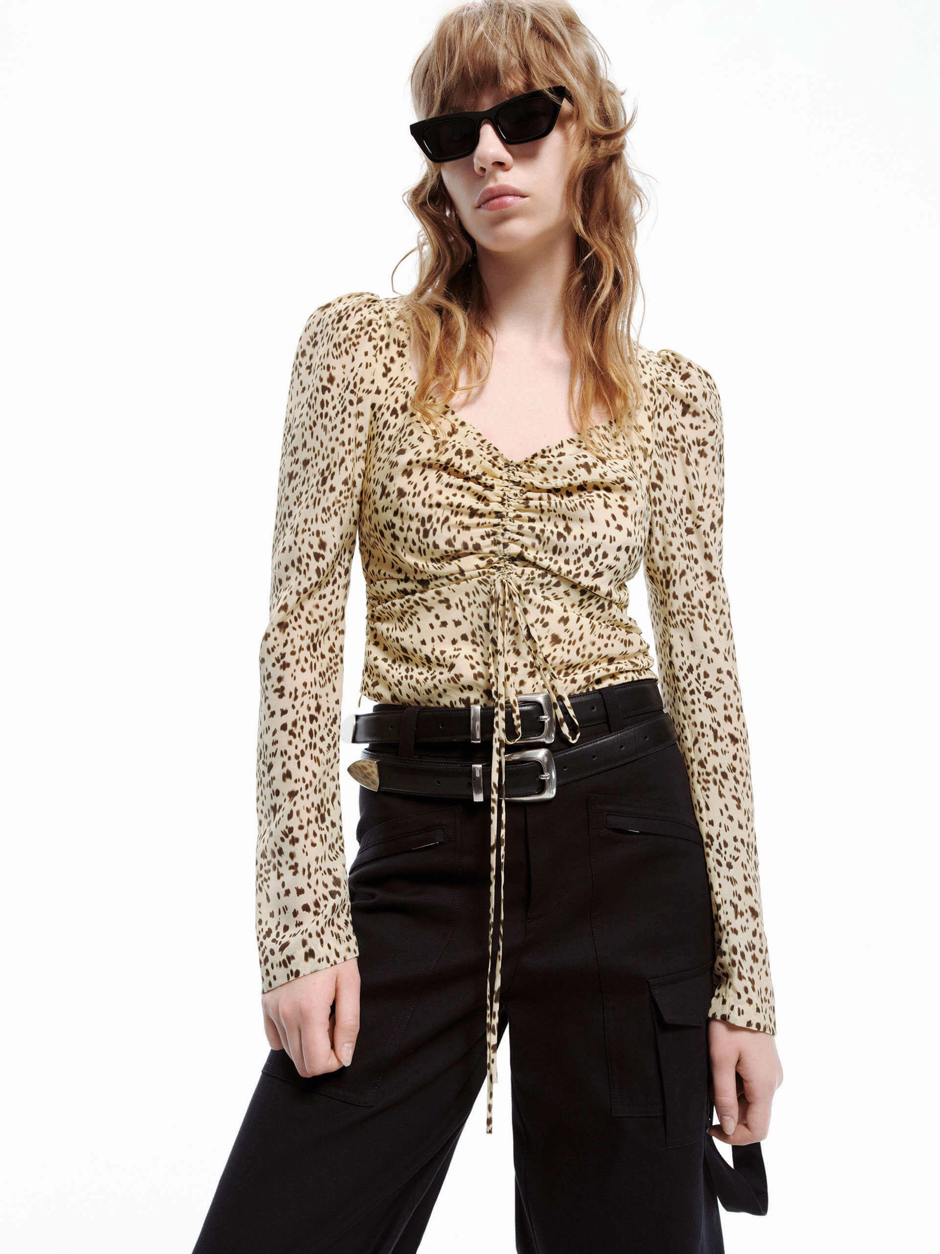 Front Gathered Cropped Top Layered Protection Design