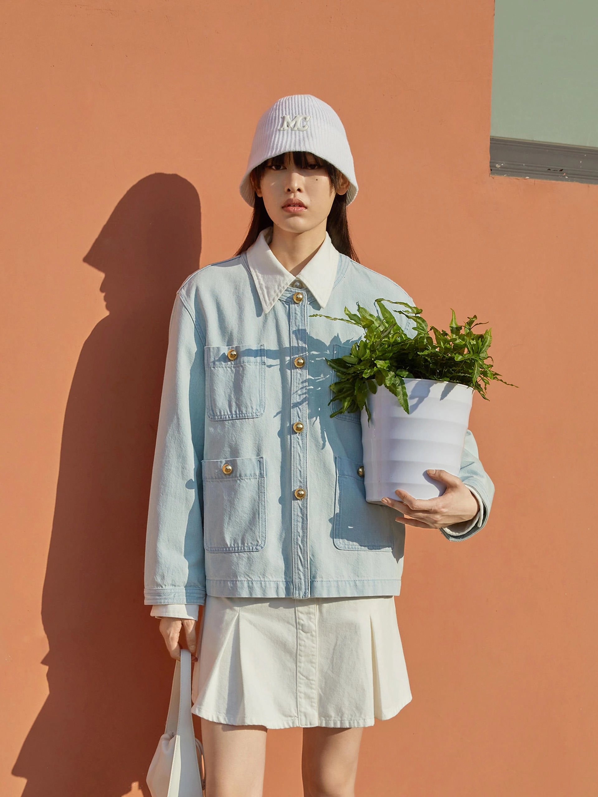 Front Pocket Denim Jacket Temperature Balancing Fabric