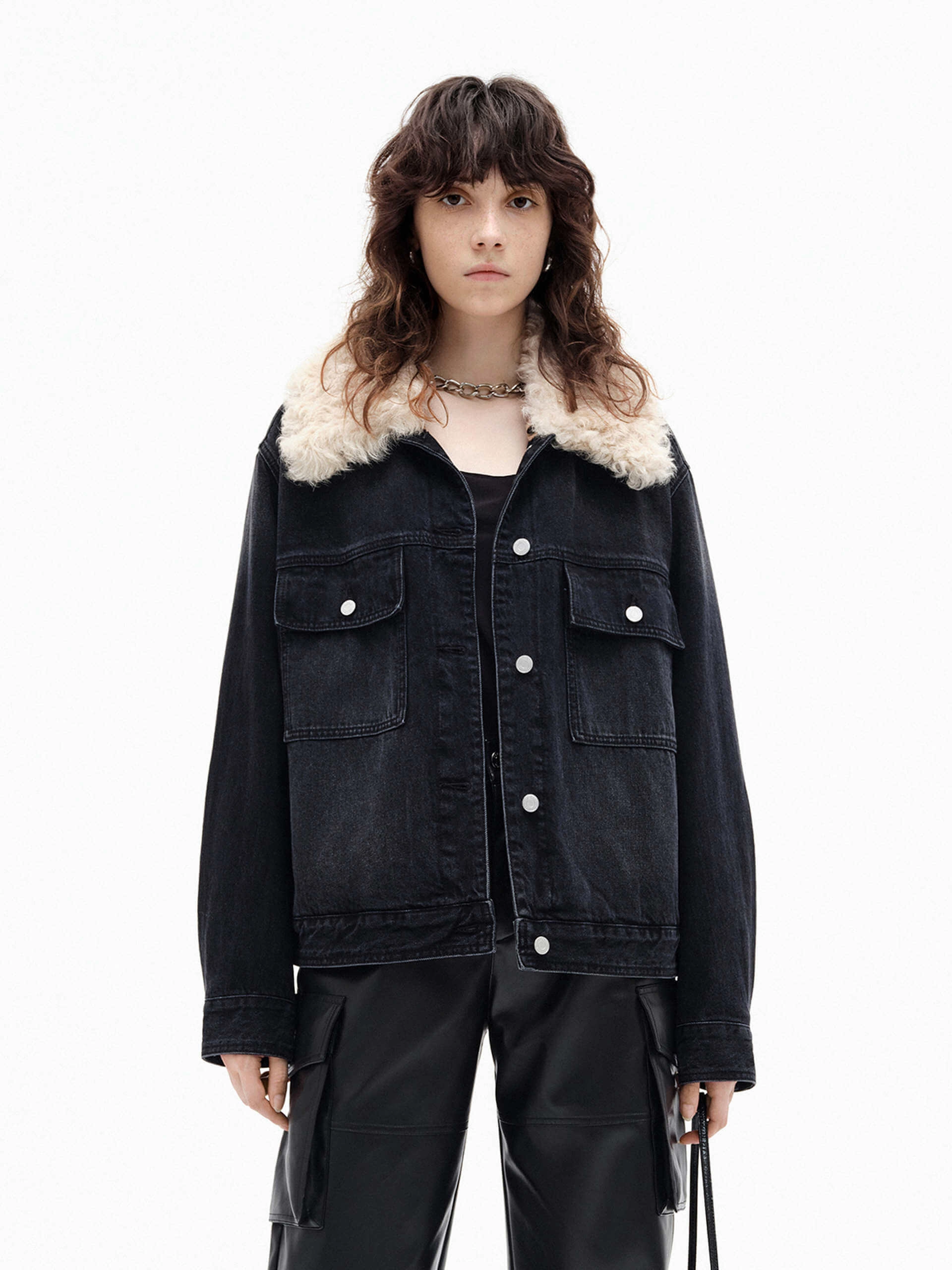 Fuzzy Collar Denim Jacket Tear Resistant Fabric