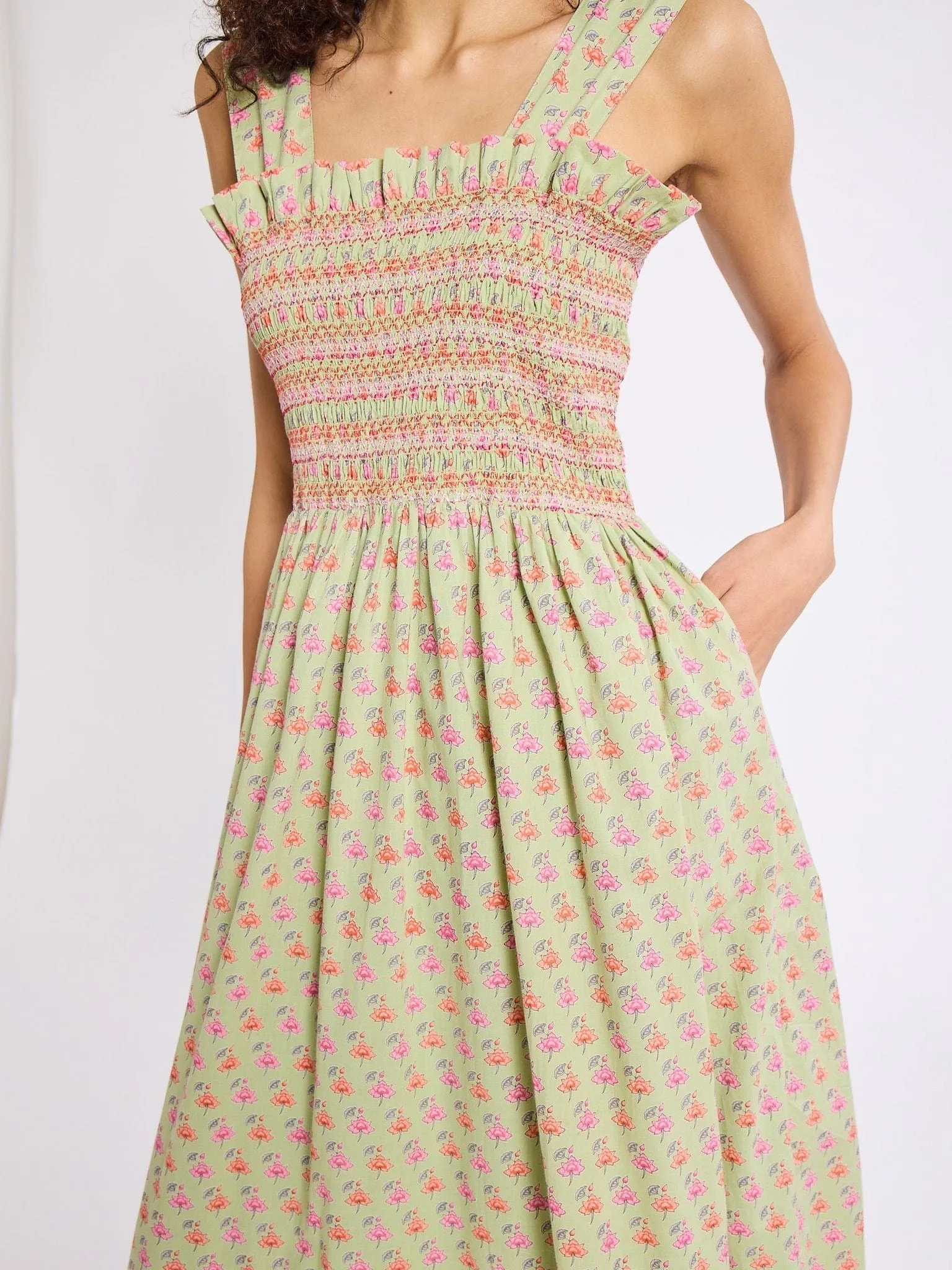 Garden Dress in Tulip Print urban vibe Clean Edge