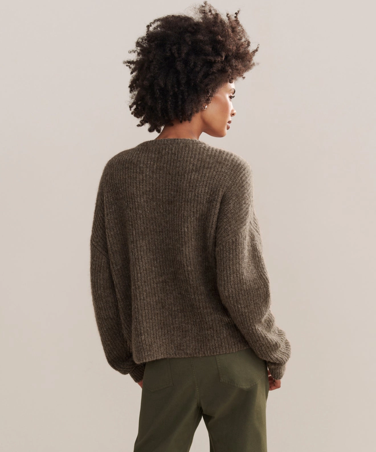 Hayes Crewneck Cardigan Functional Style Winter Must-Have Wear