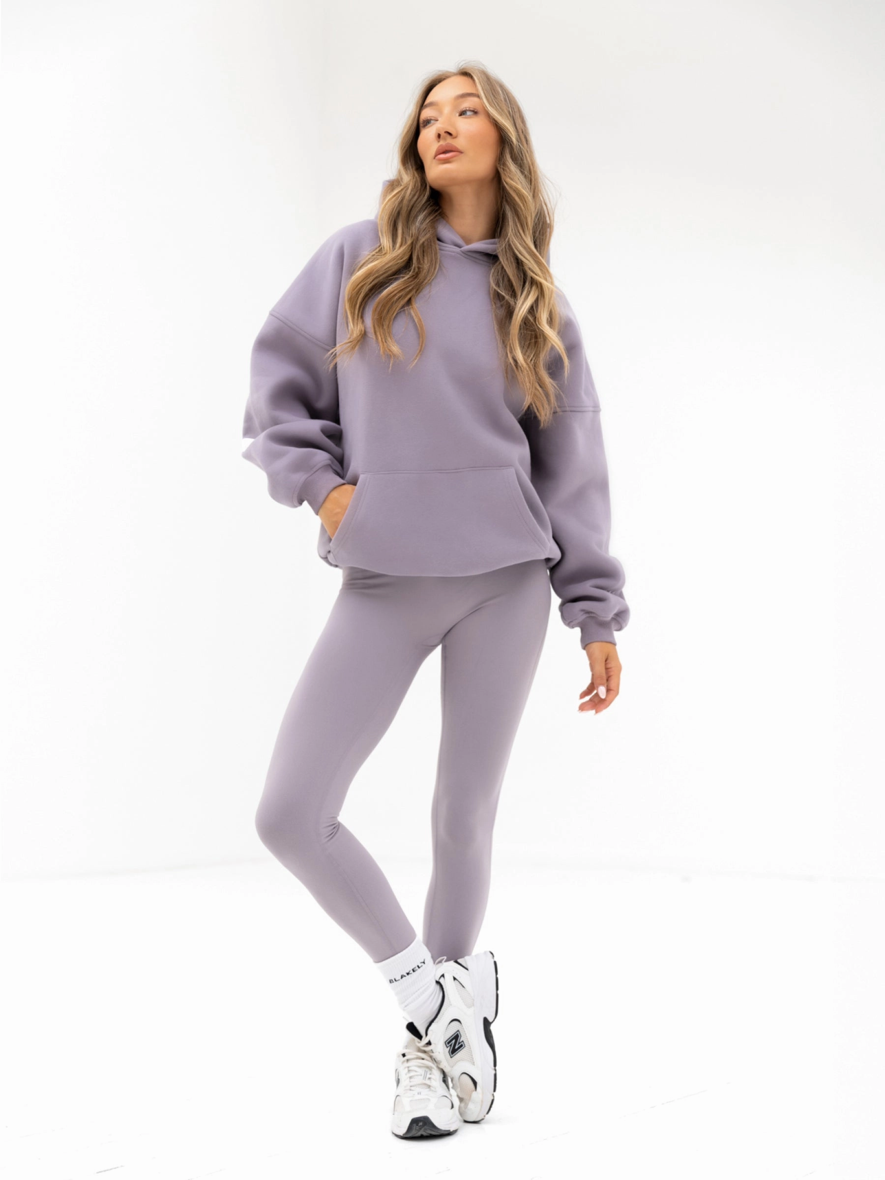 Isabel Oversized Hoodie - Soft Purple Travel Buddy