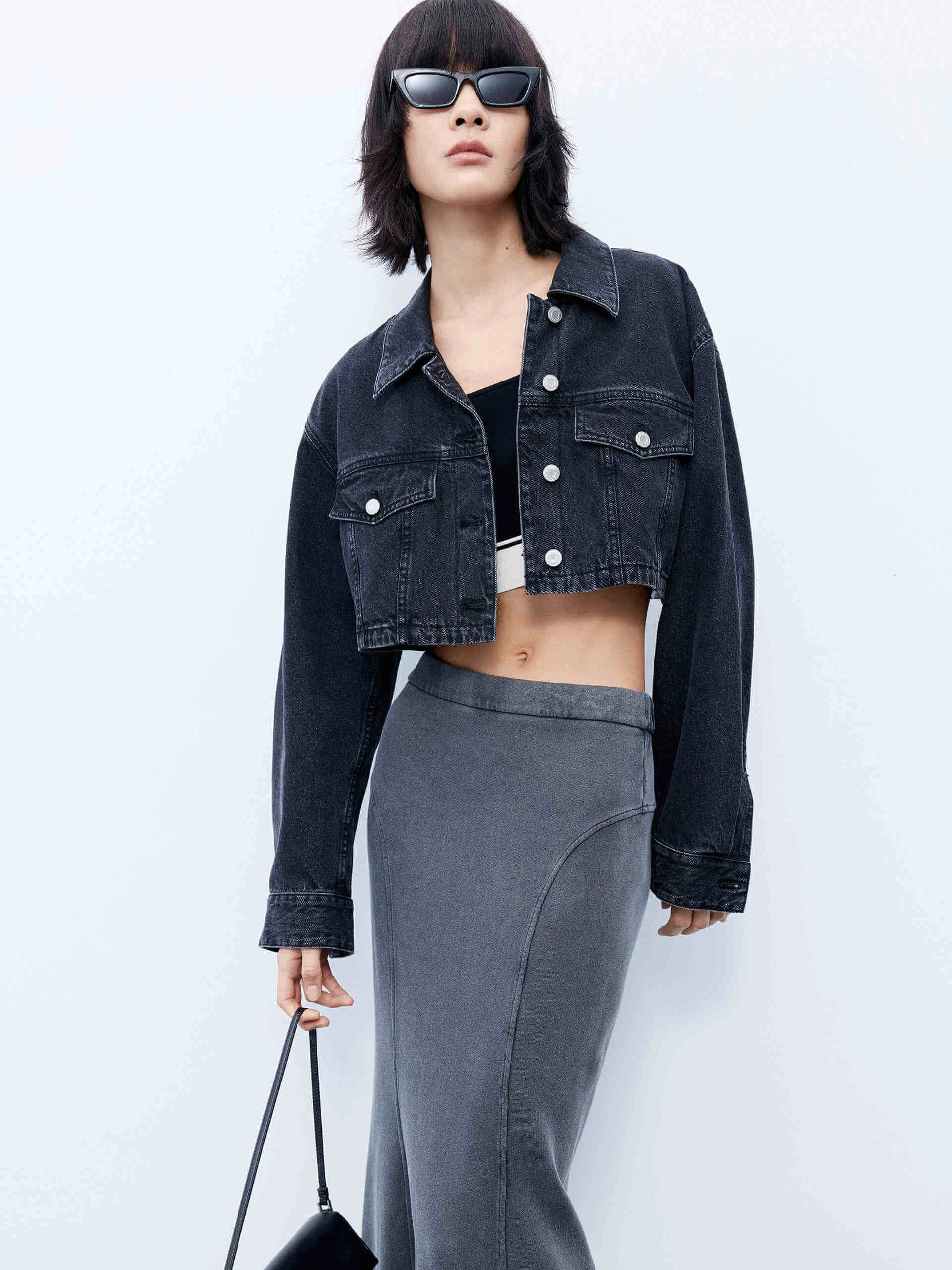 Adaptive Silhouette Seamless construction Back Sequin Embroidered Jacket