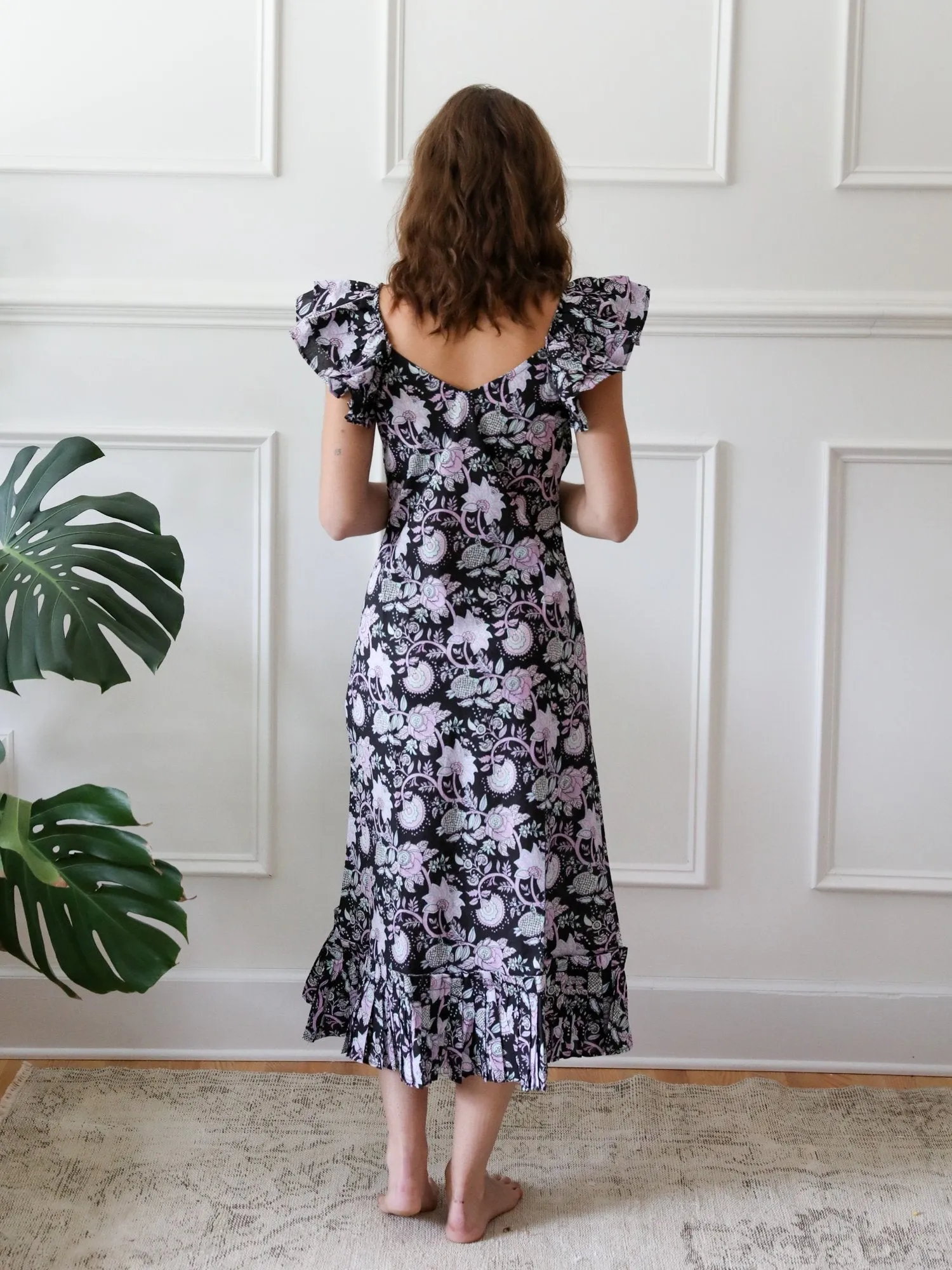 Casual Layers Polished Finish Klara Dress in Tropical Night
