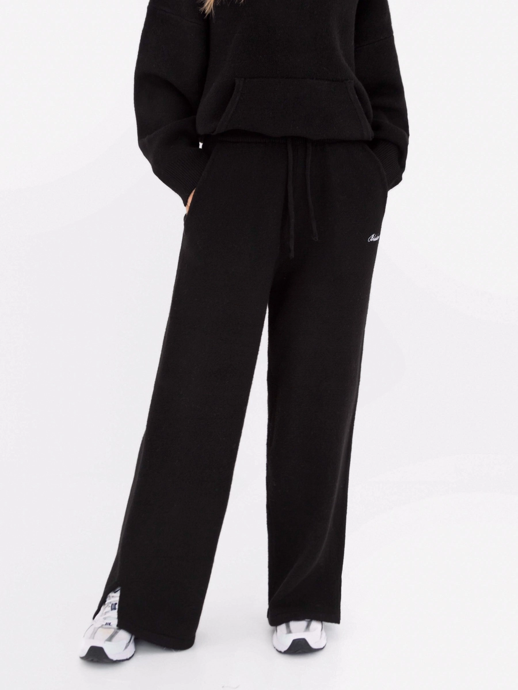 Knitted Wide Leg Sweatpants - Black Sporty Layers Refined fit