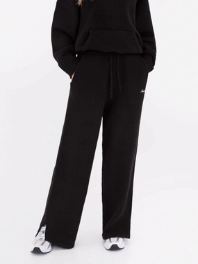 Knitted Wide Leg Sweatpants - Black Sporty Layers Refined fit
