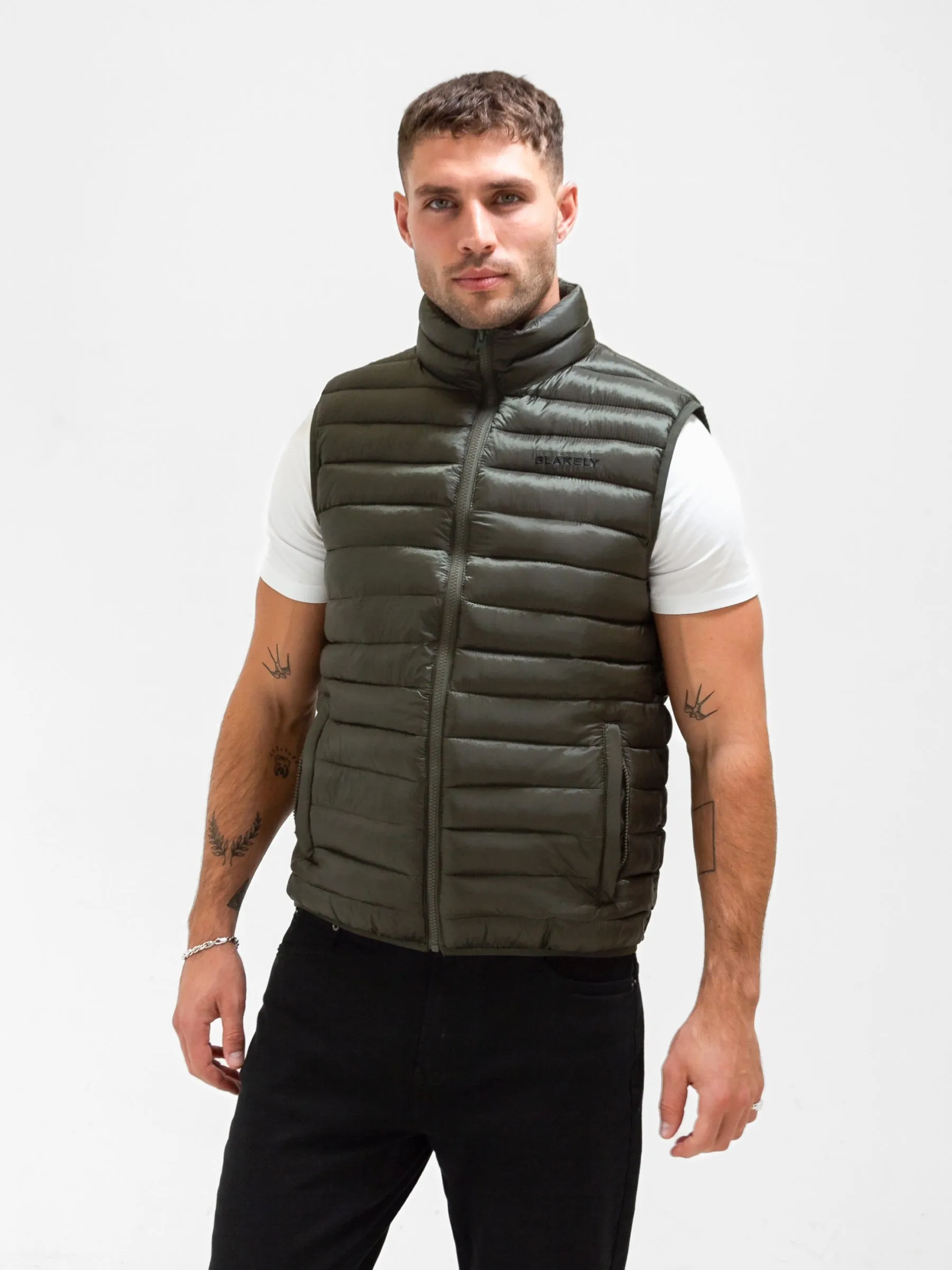 Ellis Lightweight Gilet - Dark Green Seamless Shoulder Design