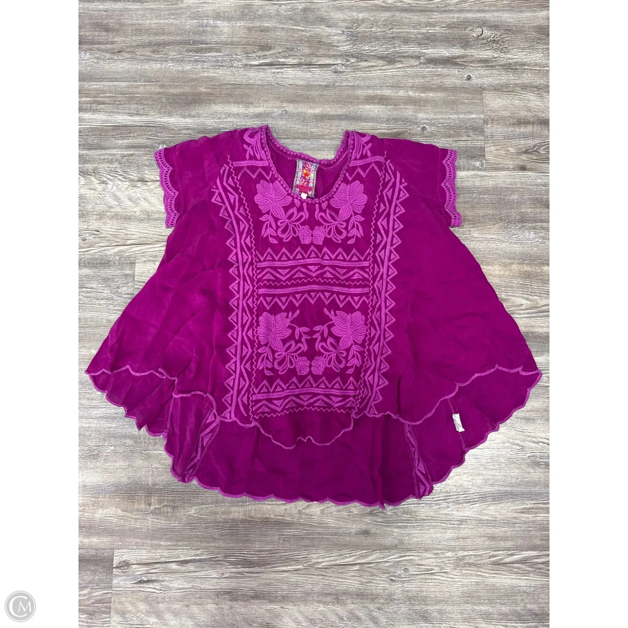 Colorfast Dye Chic Fit Top Short Sleeve Designer By Johnny Was In Purple, Size: Xs