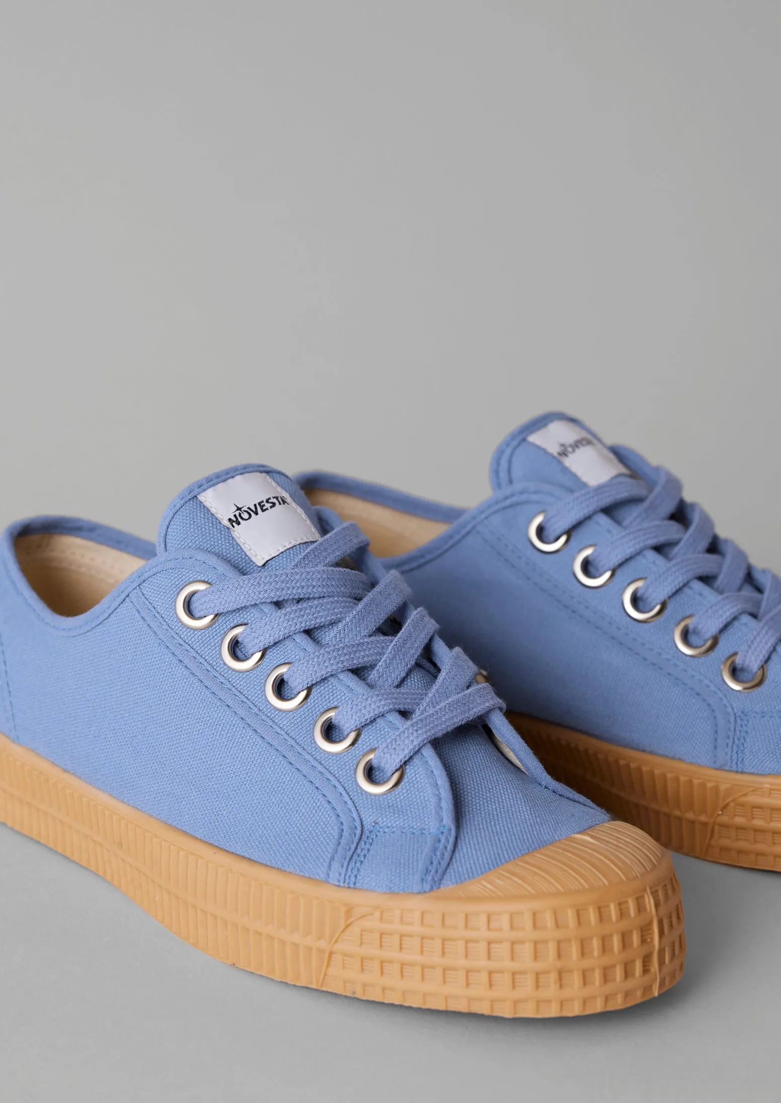 Modern Design Style Blend Novesta Star Master Plimsolls | Denim