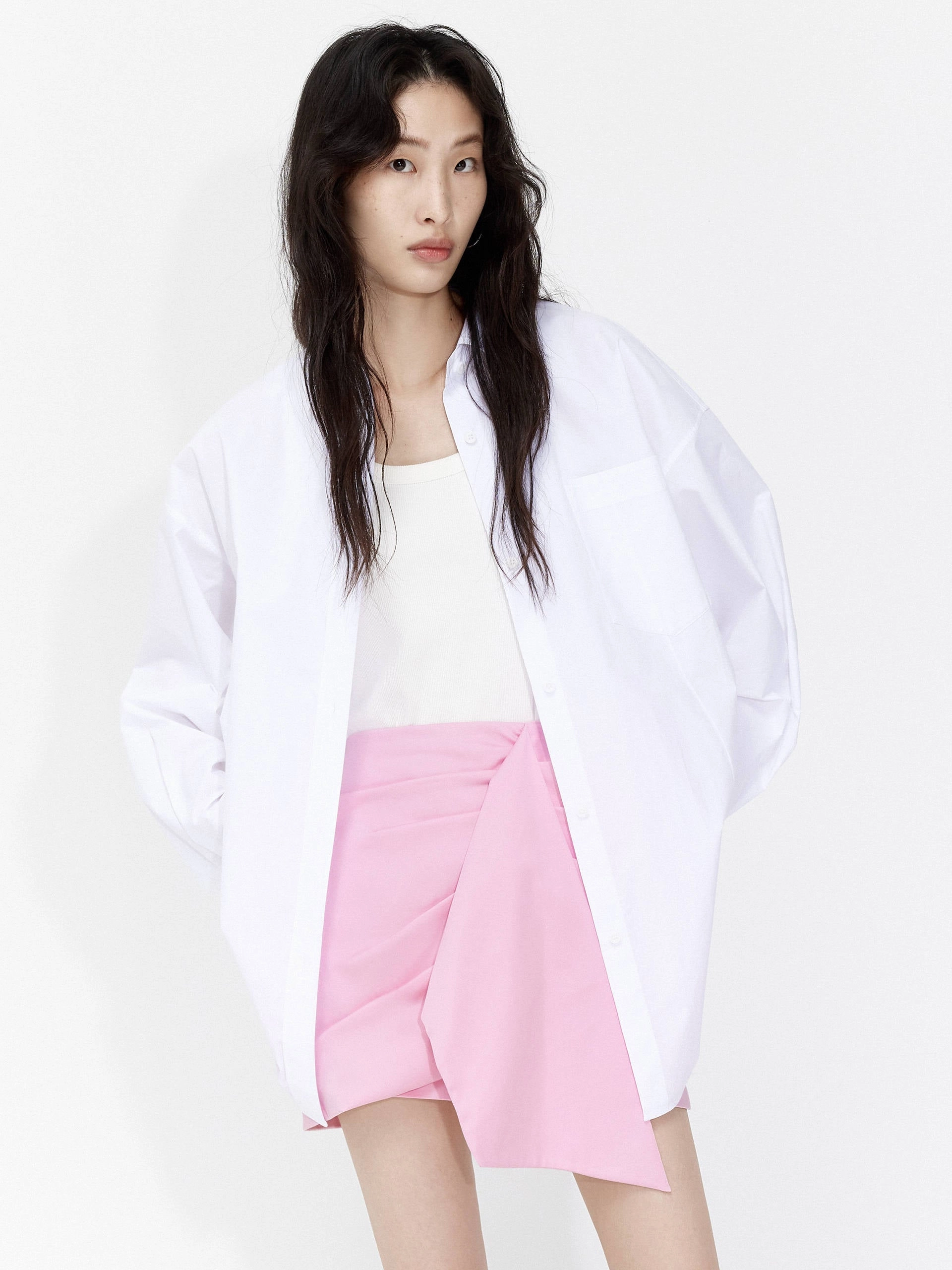 Oversized Pocket Shirt Anti Ride Up Design Non Constricting Waistband