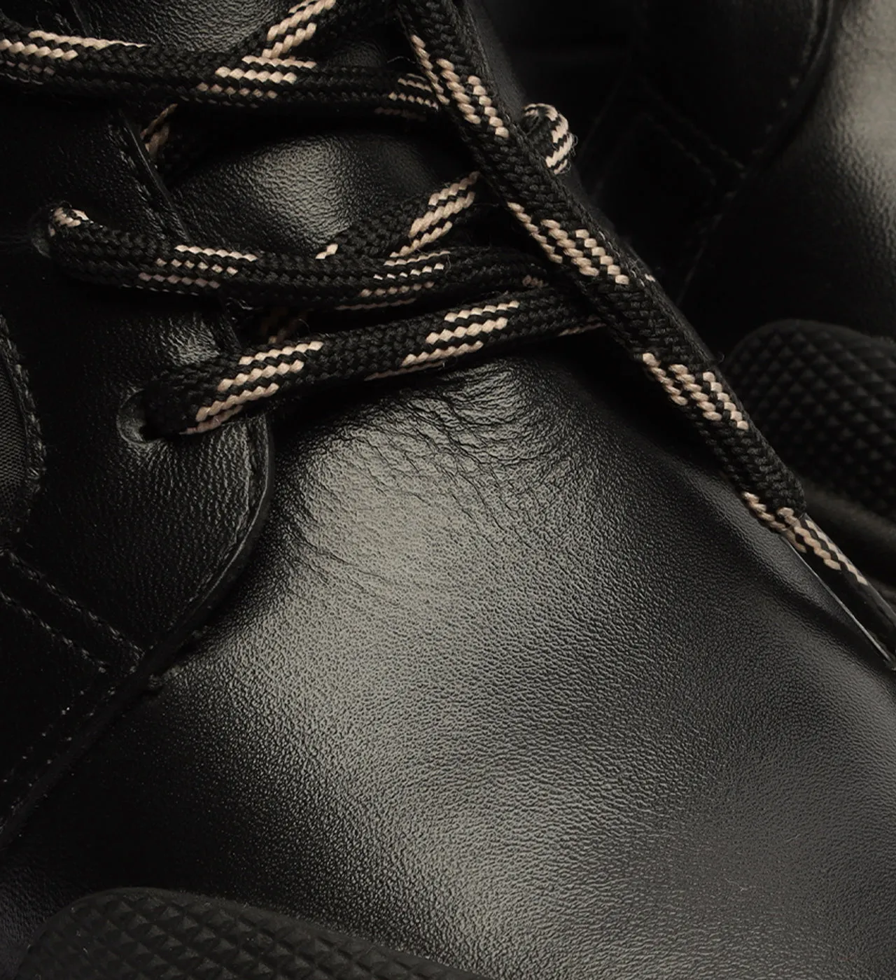 Urban Edge Liv Leather Bootie