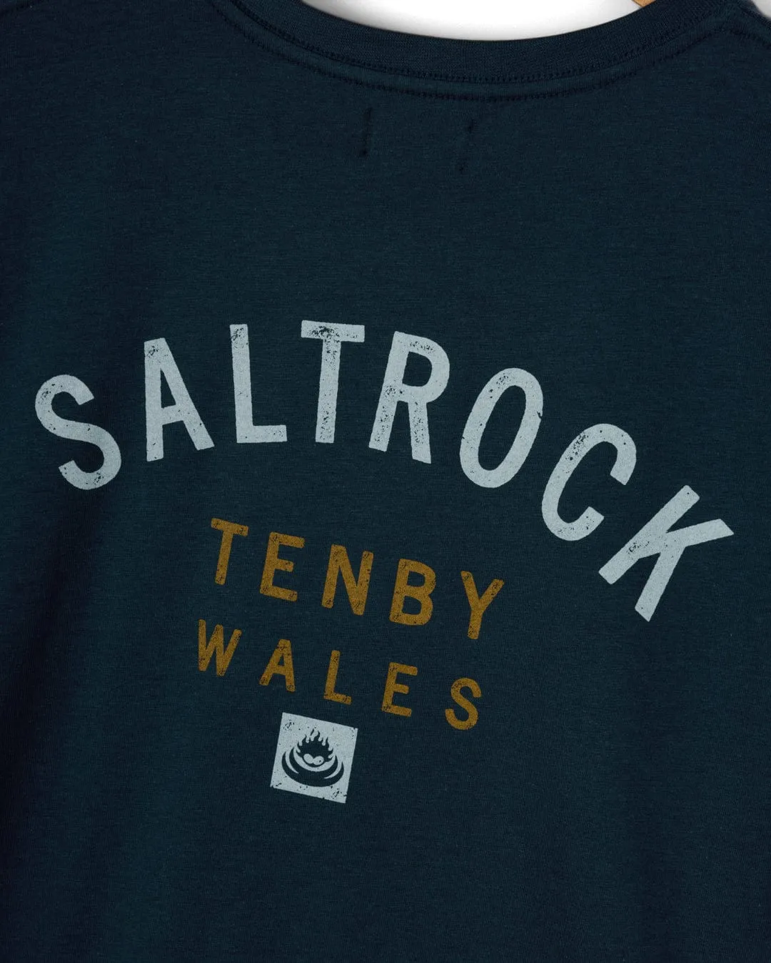 Location Tenby - Mens T-Shirt - Blue Smooth Jersey Texture