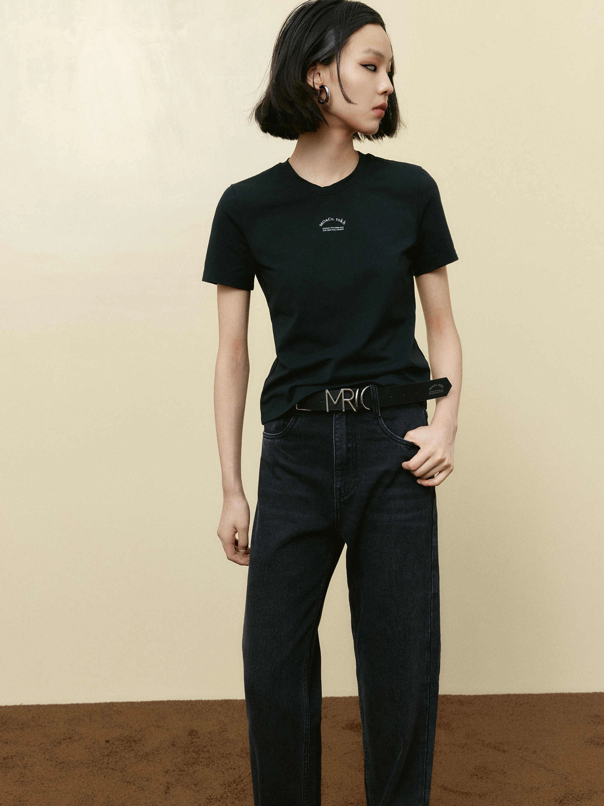 Logo Details Slim T-shirts Body Adaptive Fit Wrinkle Free Fabric