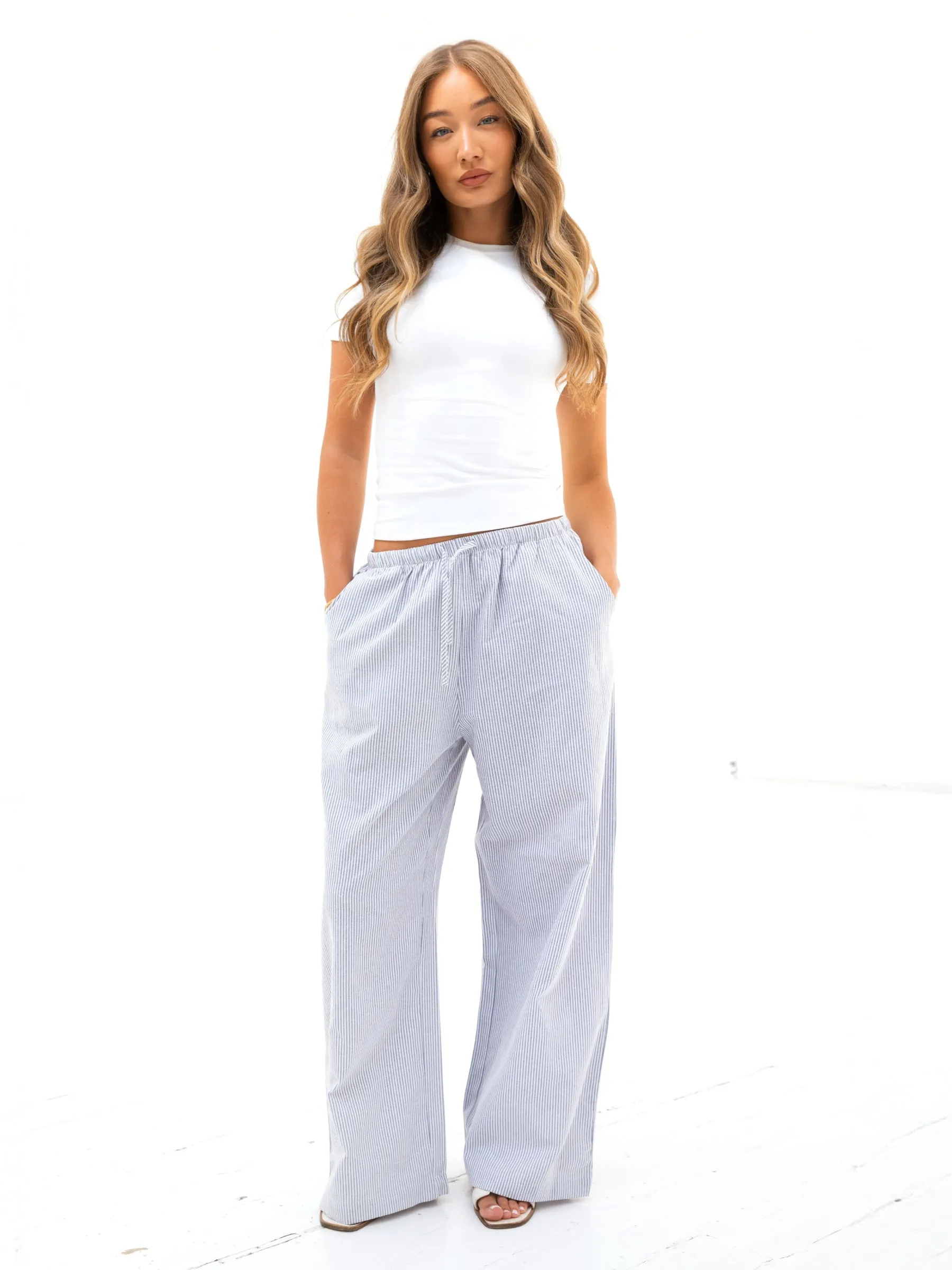 Lola Stripe Trousers - Grey Couple Look Modern