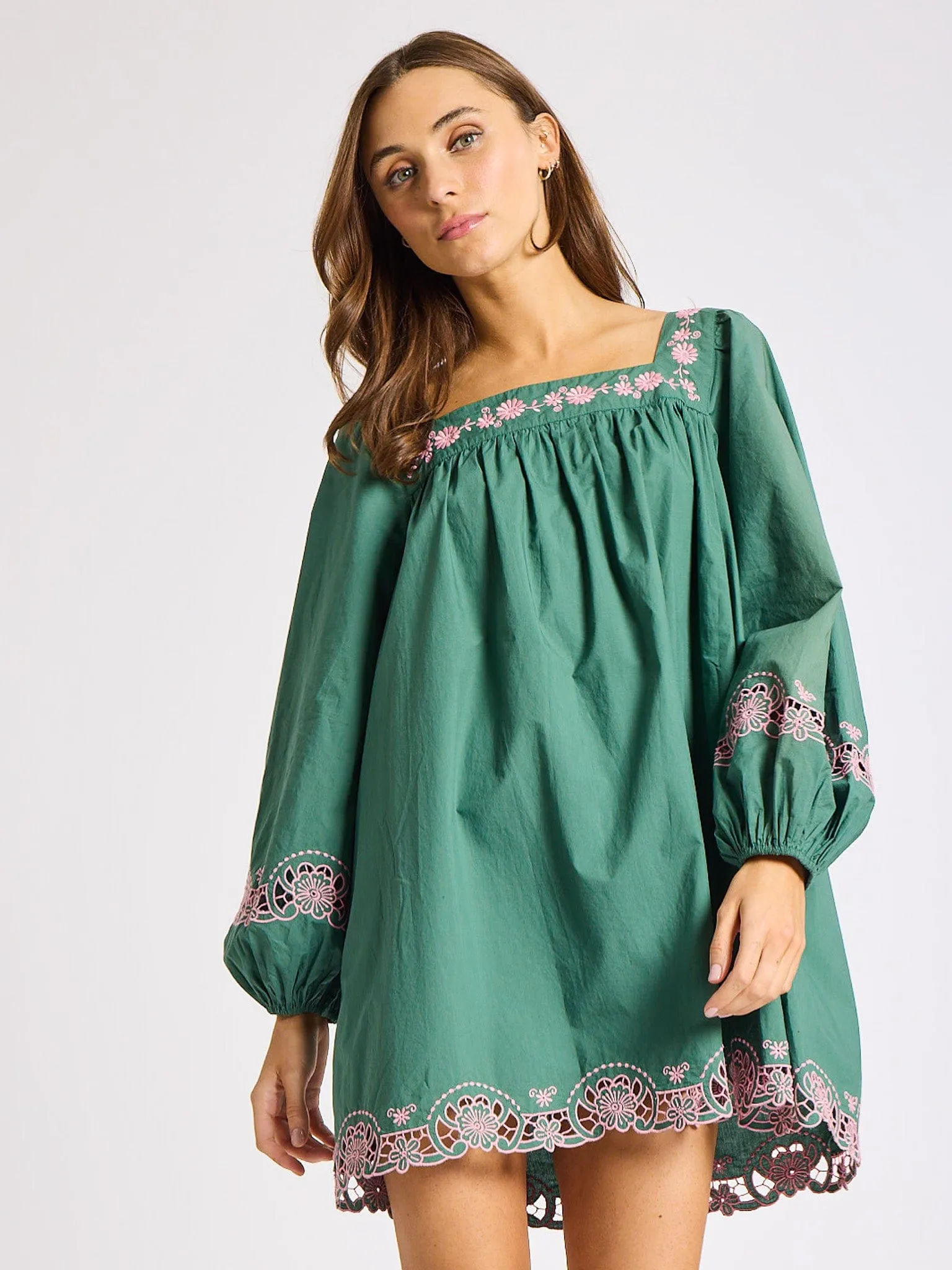 Perfect Style Japan Cool Lovina Dress in Palm Eyelet