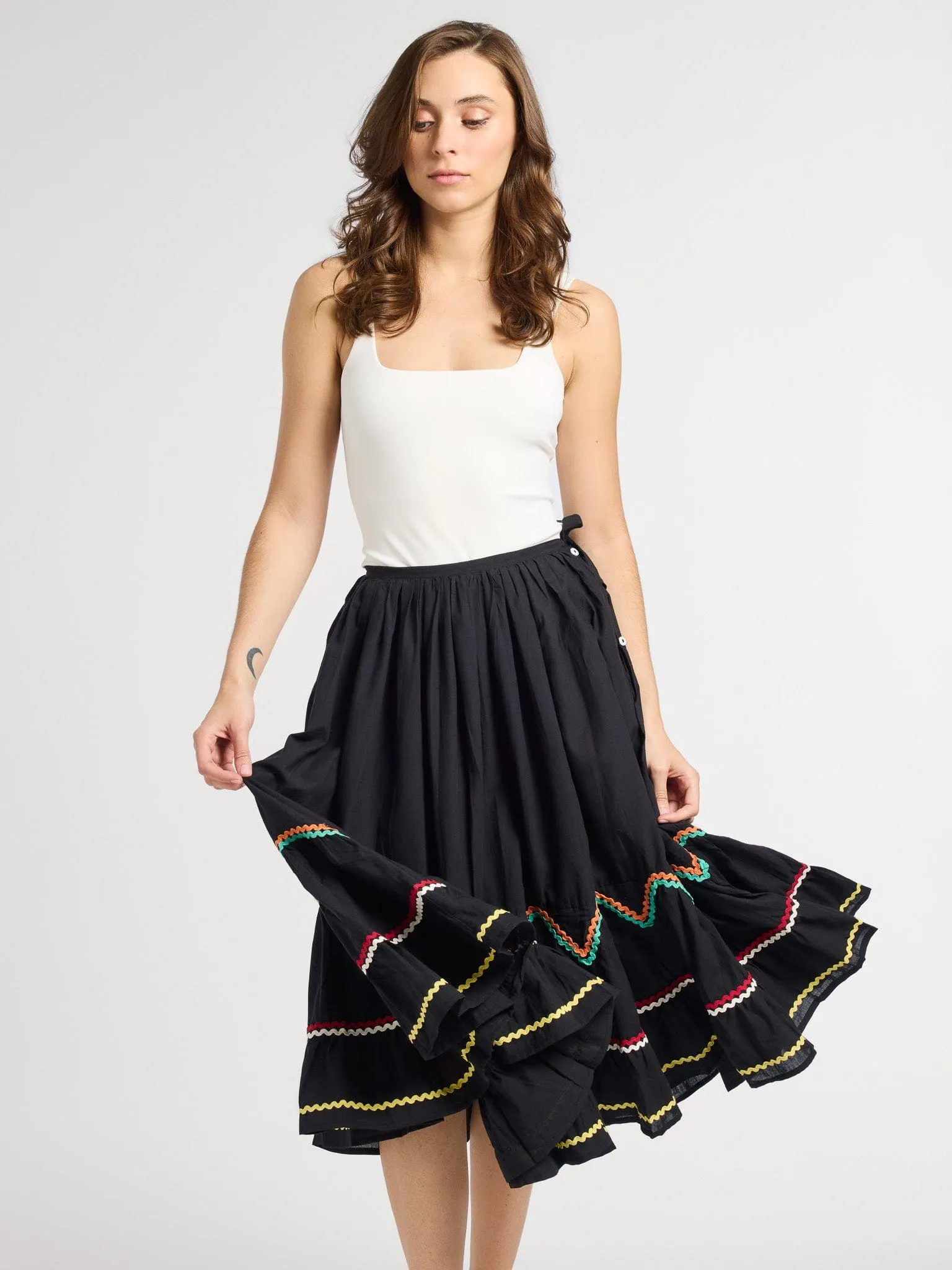 Amalie Skirt in Black Flow Look Easy Layer