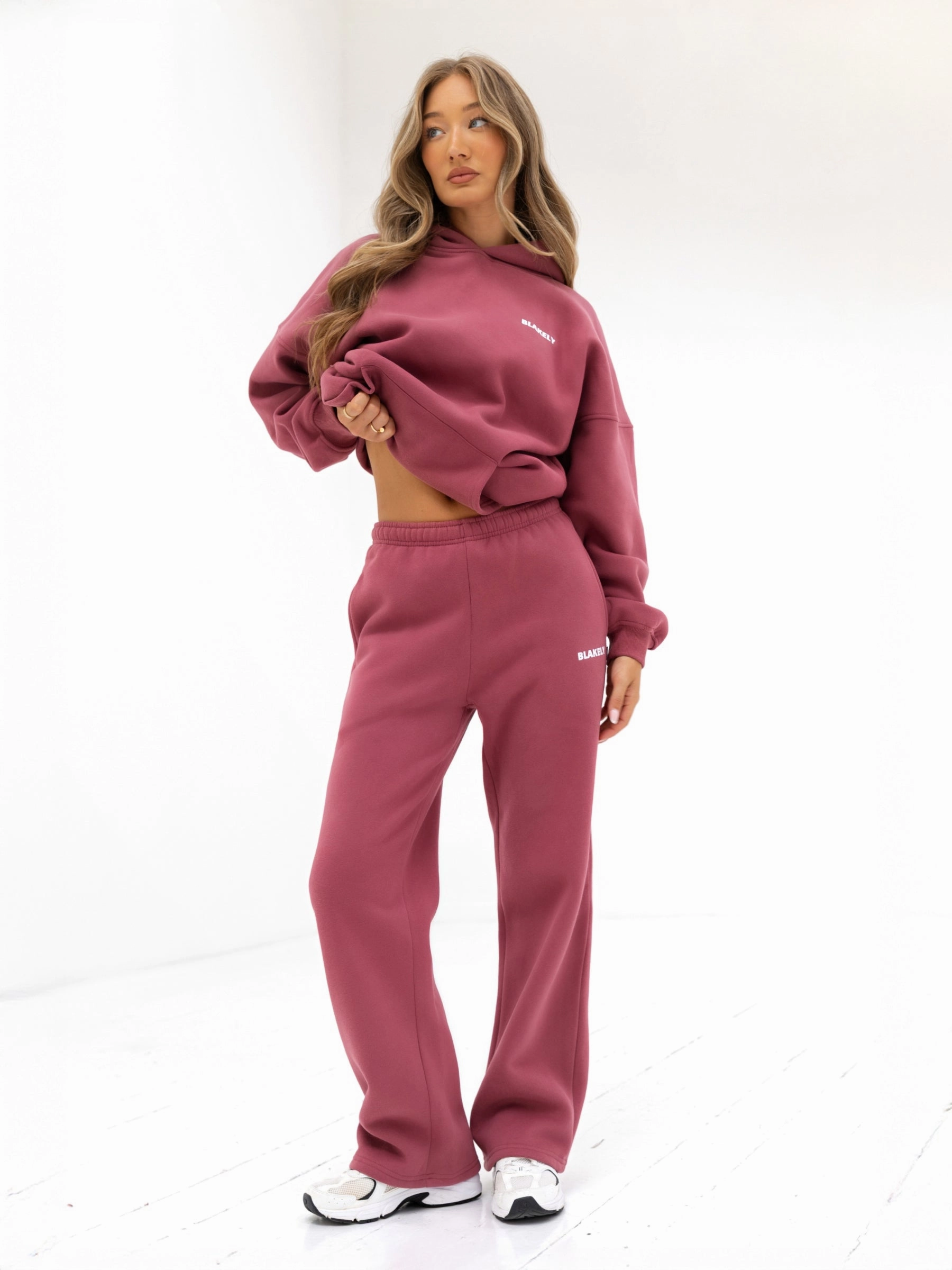 RuggedDurability Amelie Wide Leg Sweatpants - Dark Pink