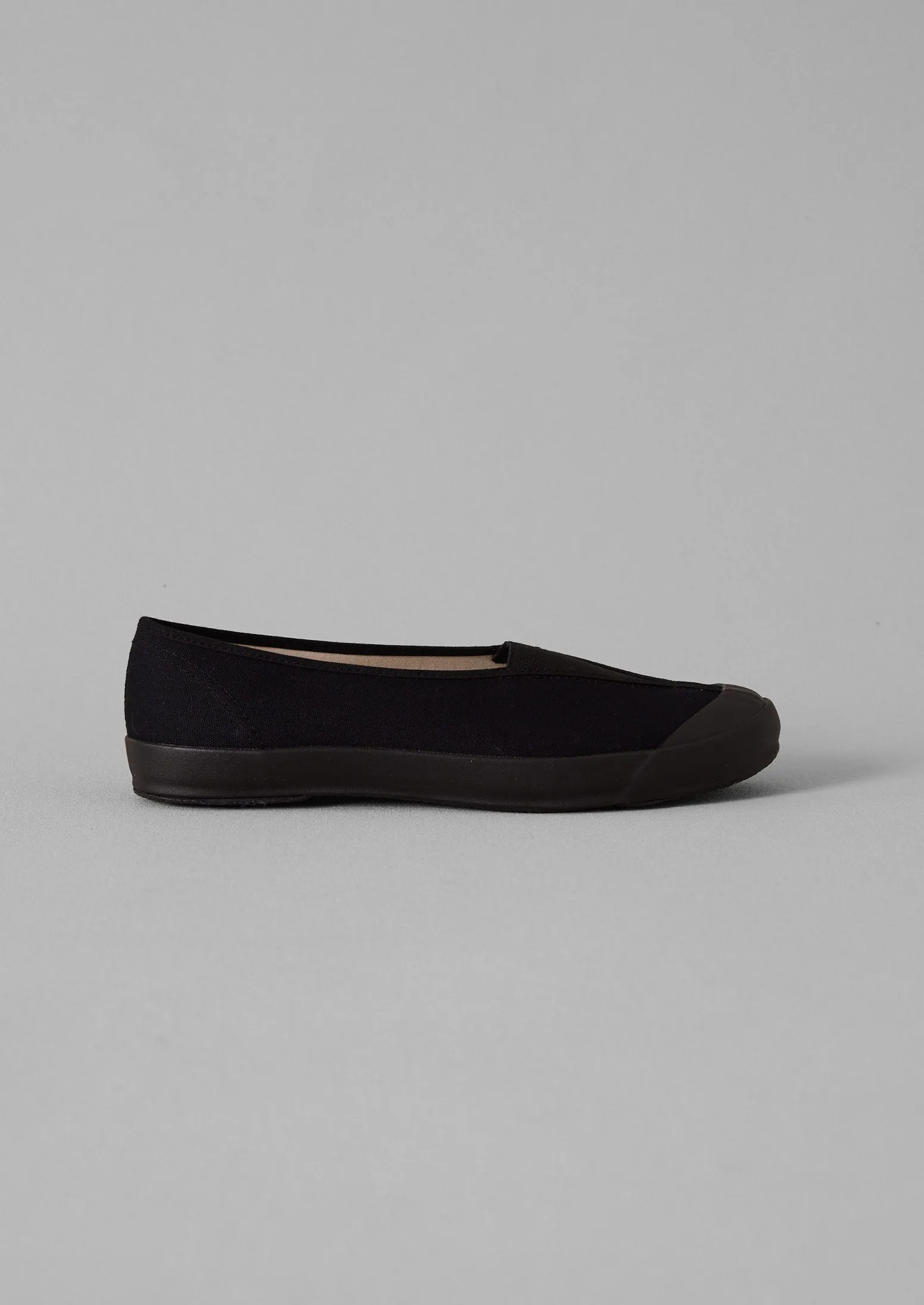 Moonstar Cotton Pumps | Black Flex Zones Engineering Stabilizing Chassis