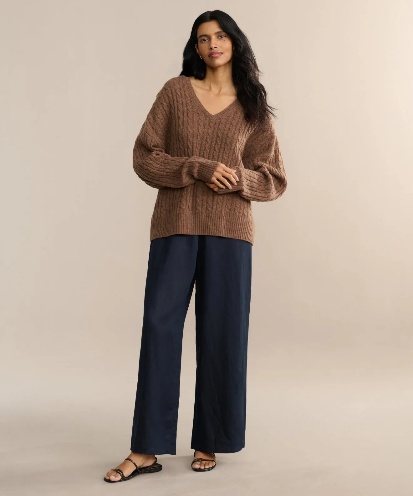 Nell V-Neck Sweater Winter Comfort Wear