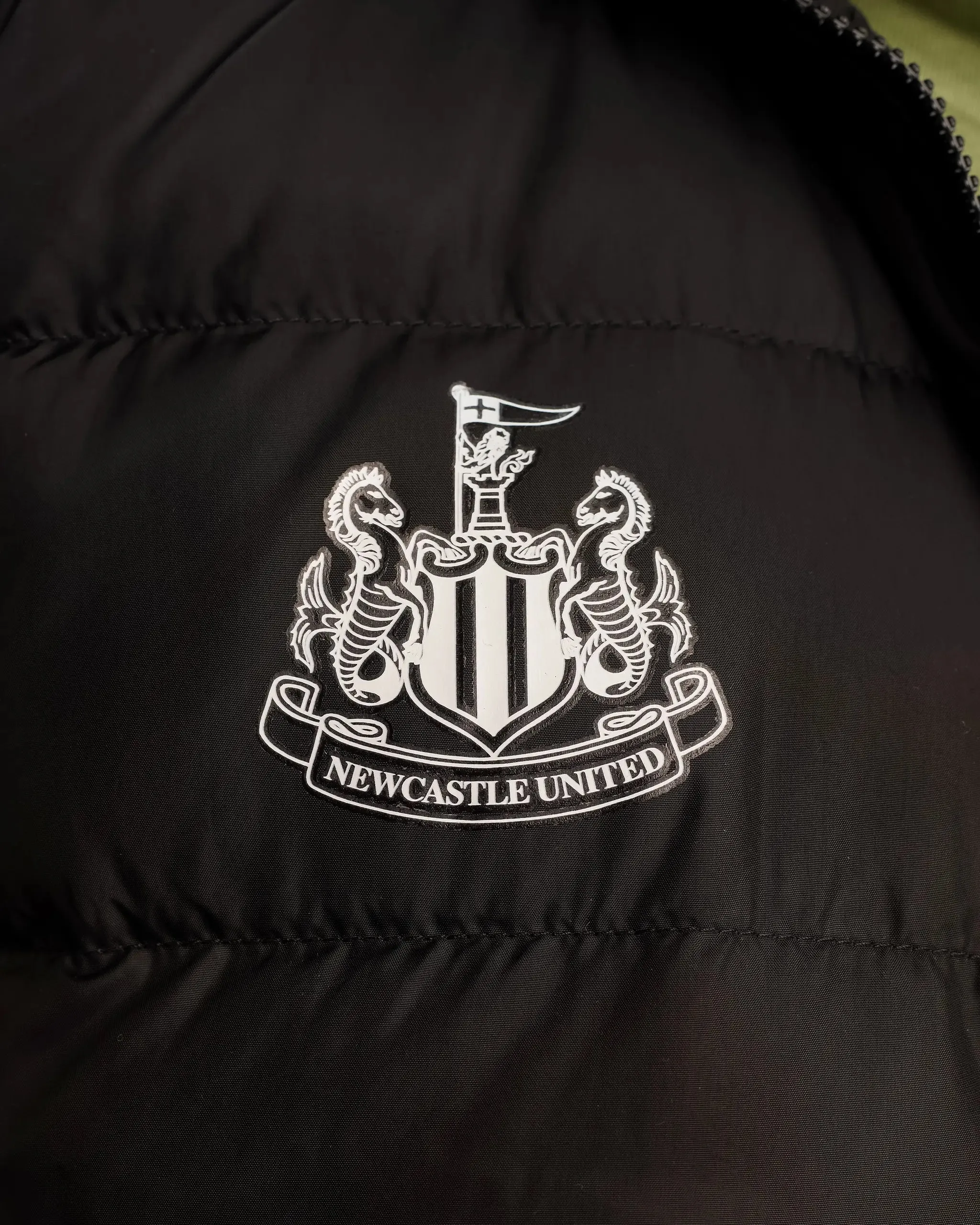 Newcastle United adidas Men's Essentials 3S Light Down Vest ShrinkResistantFabric