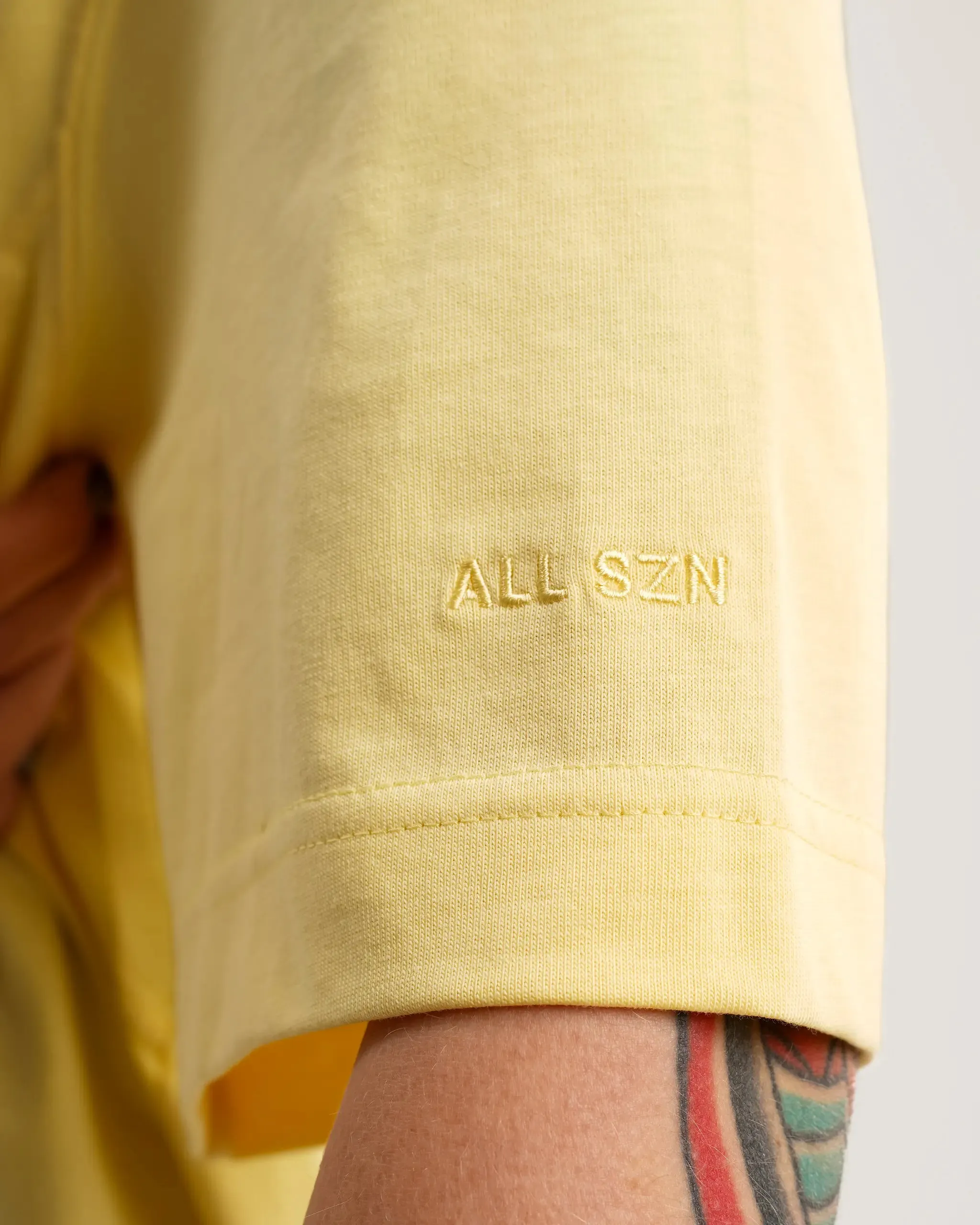 Layered Collar Structure Effortless Wear Fit Newcastle United adidas Women's All SZN Yellow Loose Tee