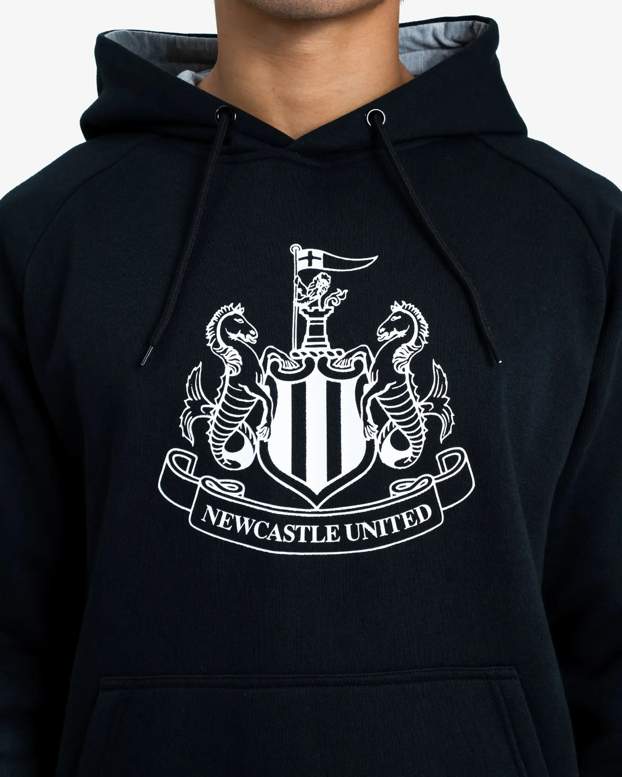 Newcastle United Men's Black Raglan Hoodie Chilly Day Style Ribbed Hem Detailing