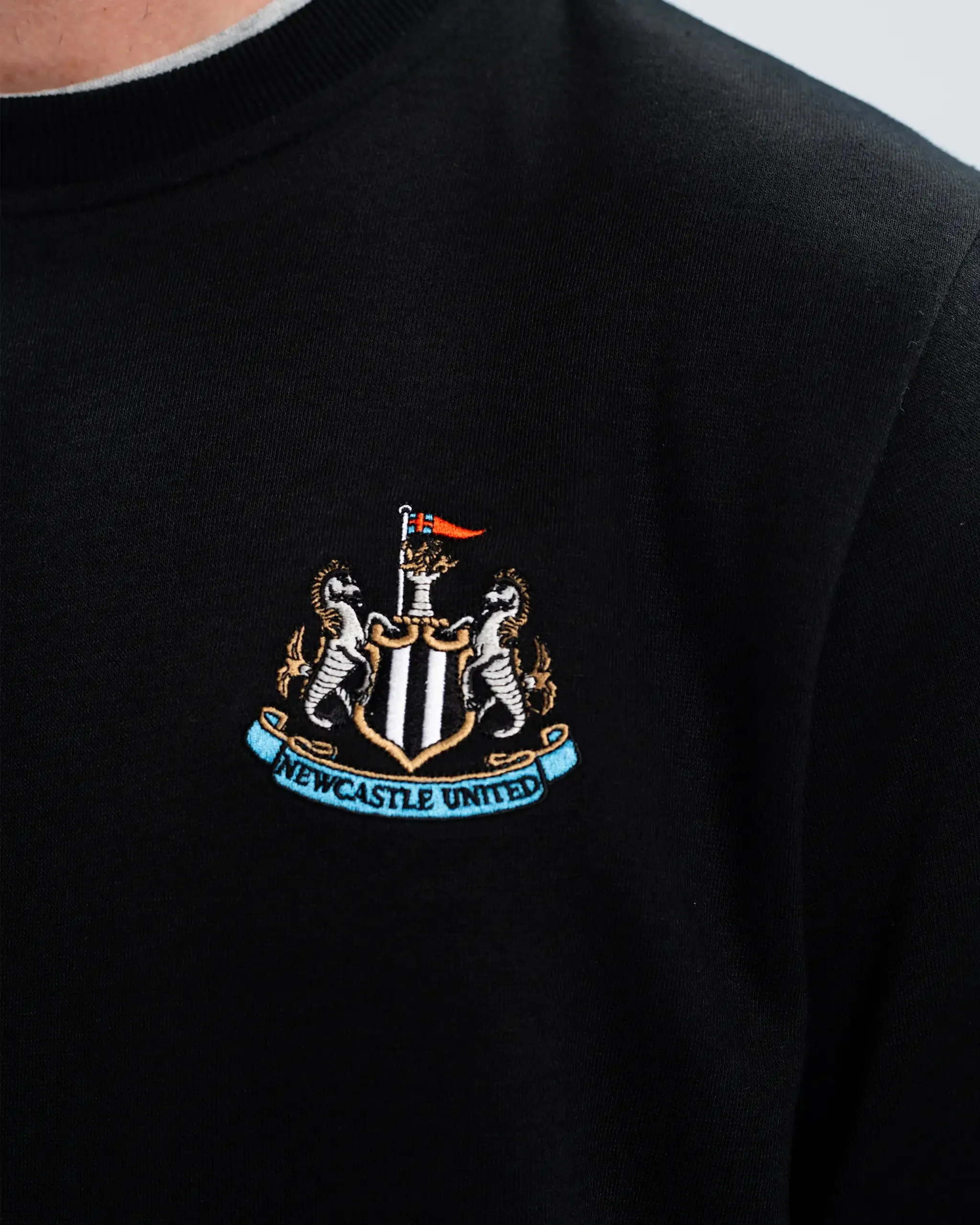 Newcastle United Men's Essentials Range Black Crew Neck Sweater Casual Chic Look