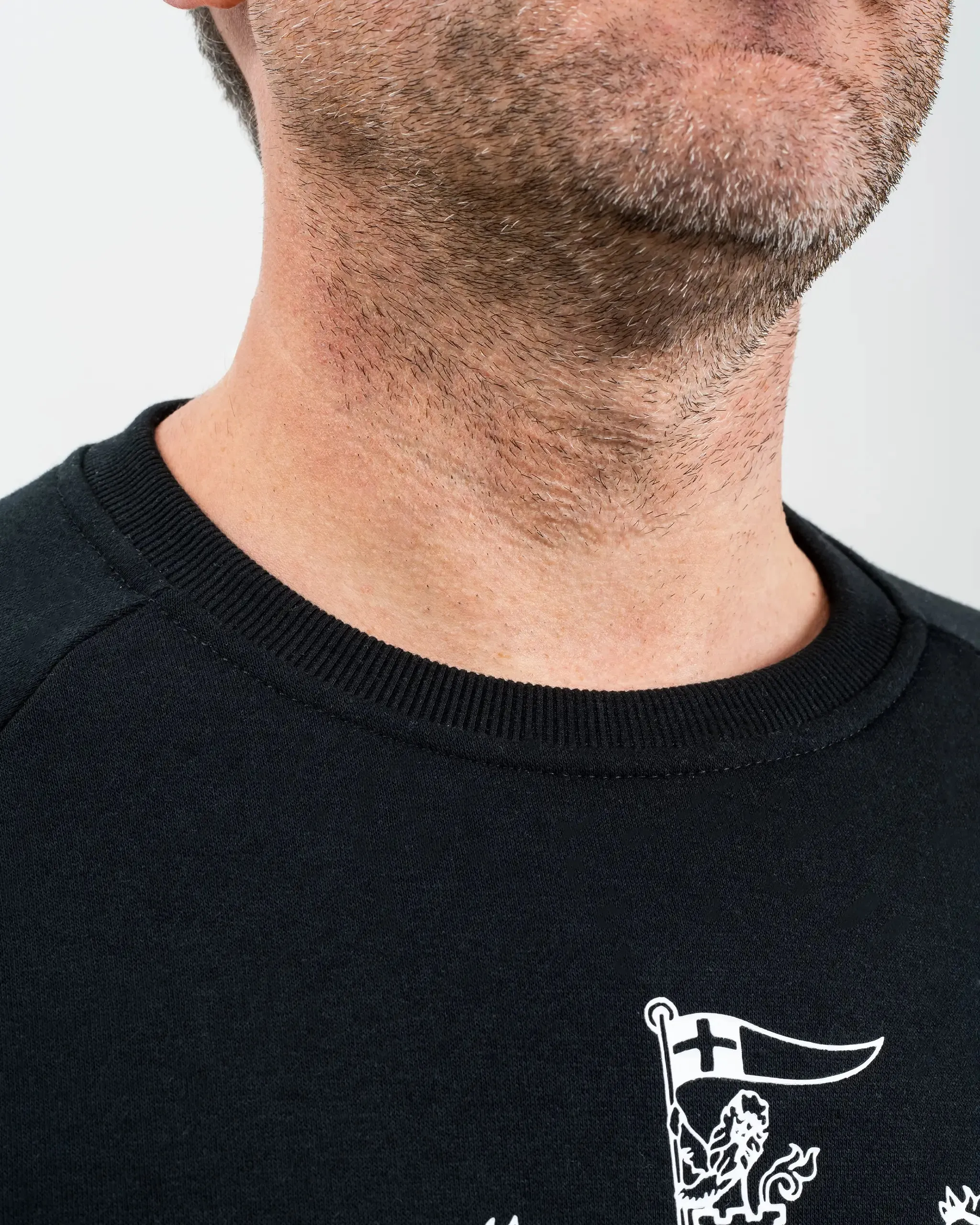 Newcastle United Raglan Sweatshirt Oversized Fit Seamless Construction Design