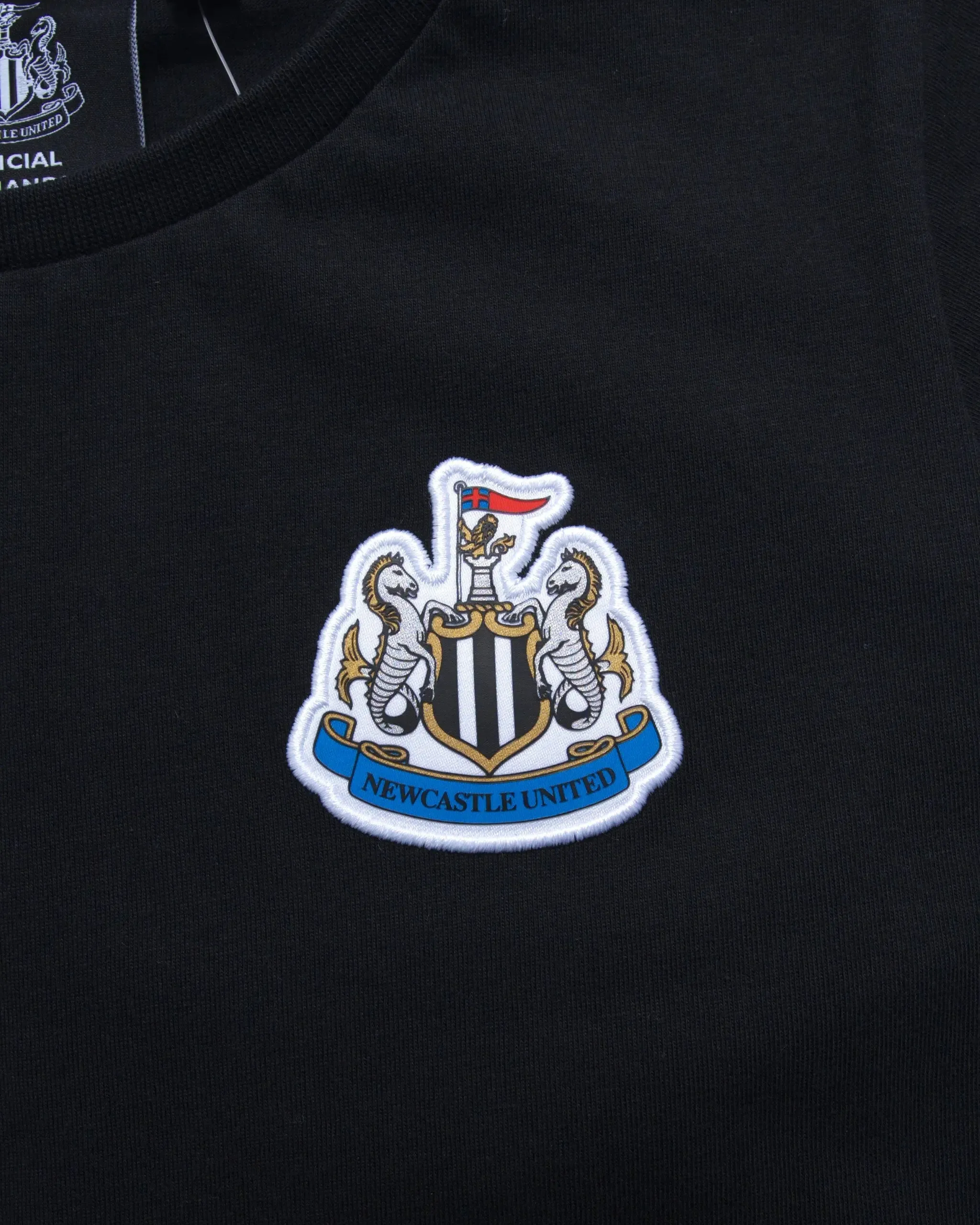 Newcastle United Women's Black Terrace Crest T-Shirt Relaxed Vibe Casual Comfort Fit