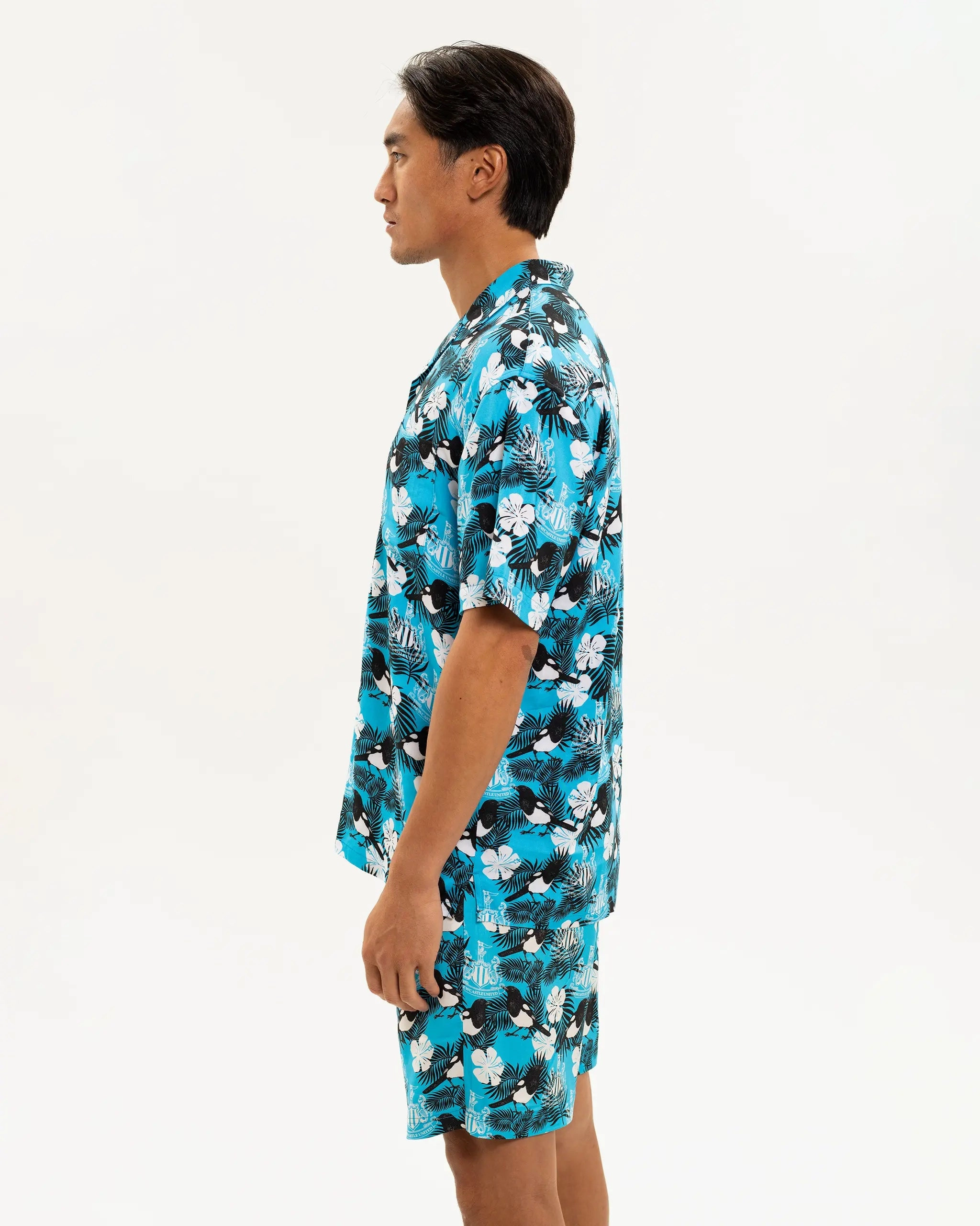 Newcastle United Men's Blue Magpie Holiday Shirt refined design Urban Style