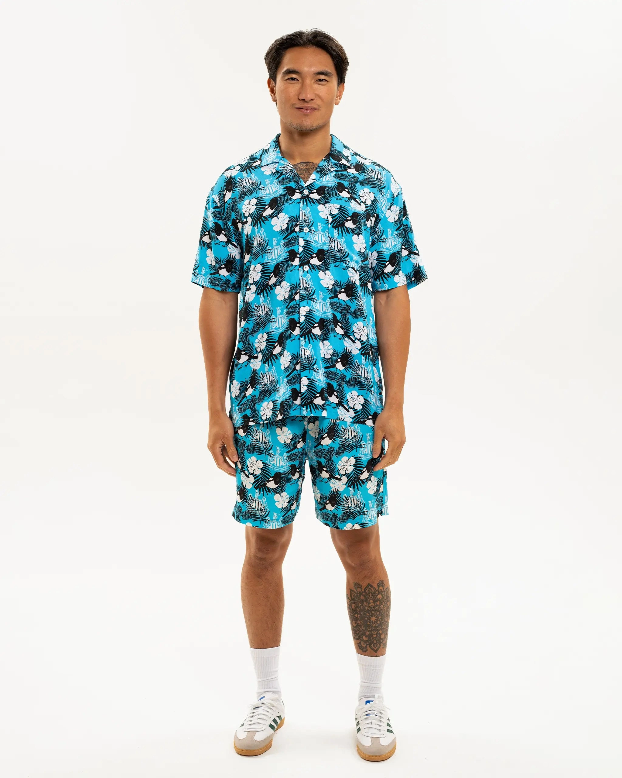 Newcastle United Men's Blue Magpie Holiday Shirt Tailored Comfort Functional Wear