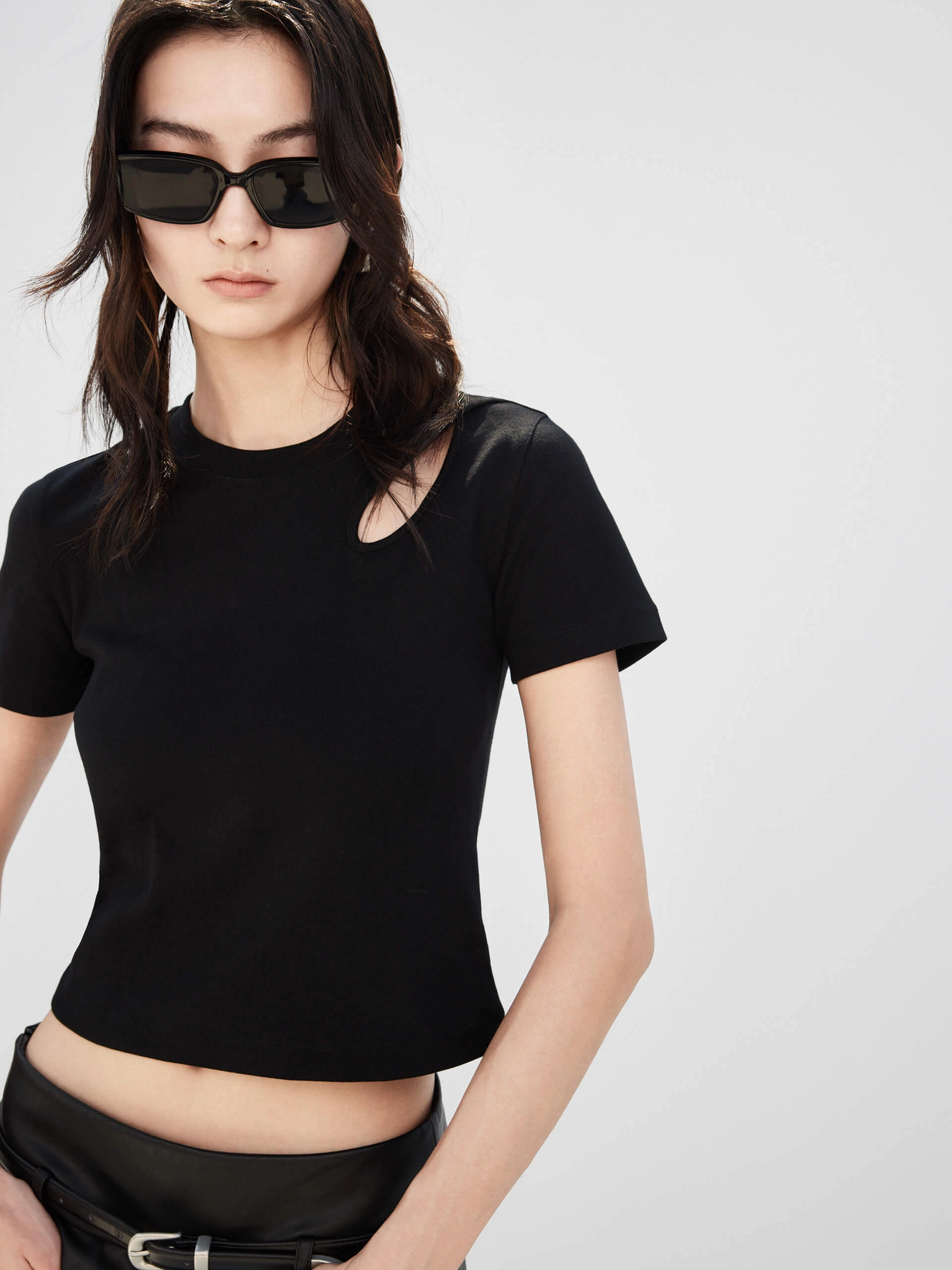 Reinforced Hemlines Anatomical Construction HOT SALE Crewneck Cotton Openwork T-shirt