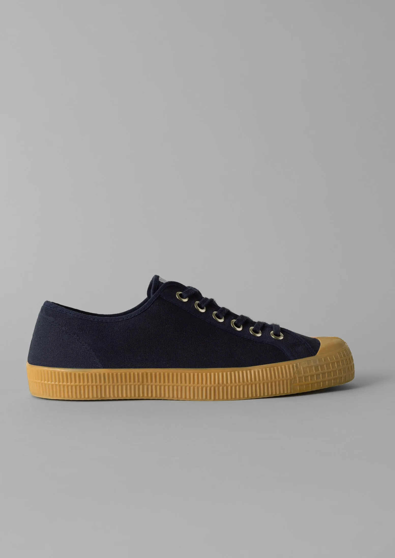 Novesta Star Master Sneakers | Navy Aerated Insole Laser Cut Ventilation