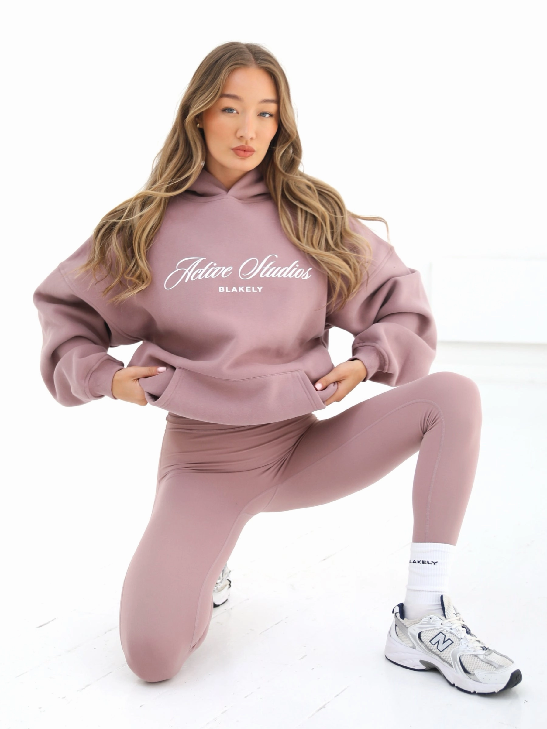 Cycling Apparel Contrast Stitching Accents Off Duty Oversized Hoodie - Dusty Pink
