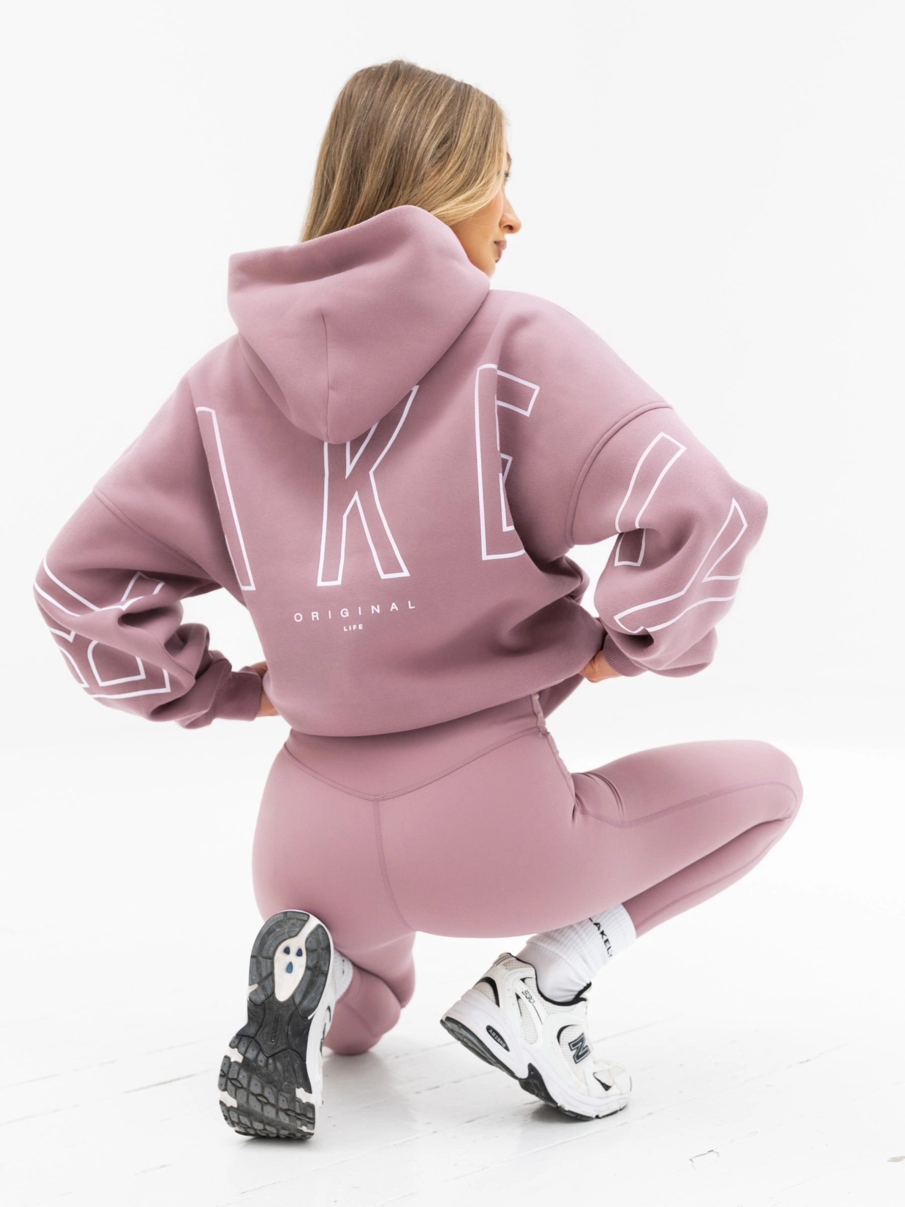 Outline Isabel Oversized Hoodie - Dusty Pink Long Sleeves Cosplay wear