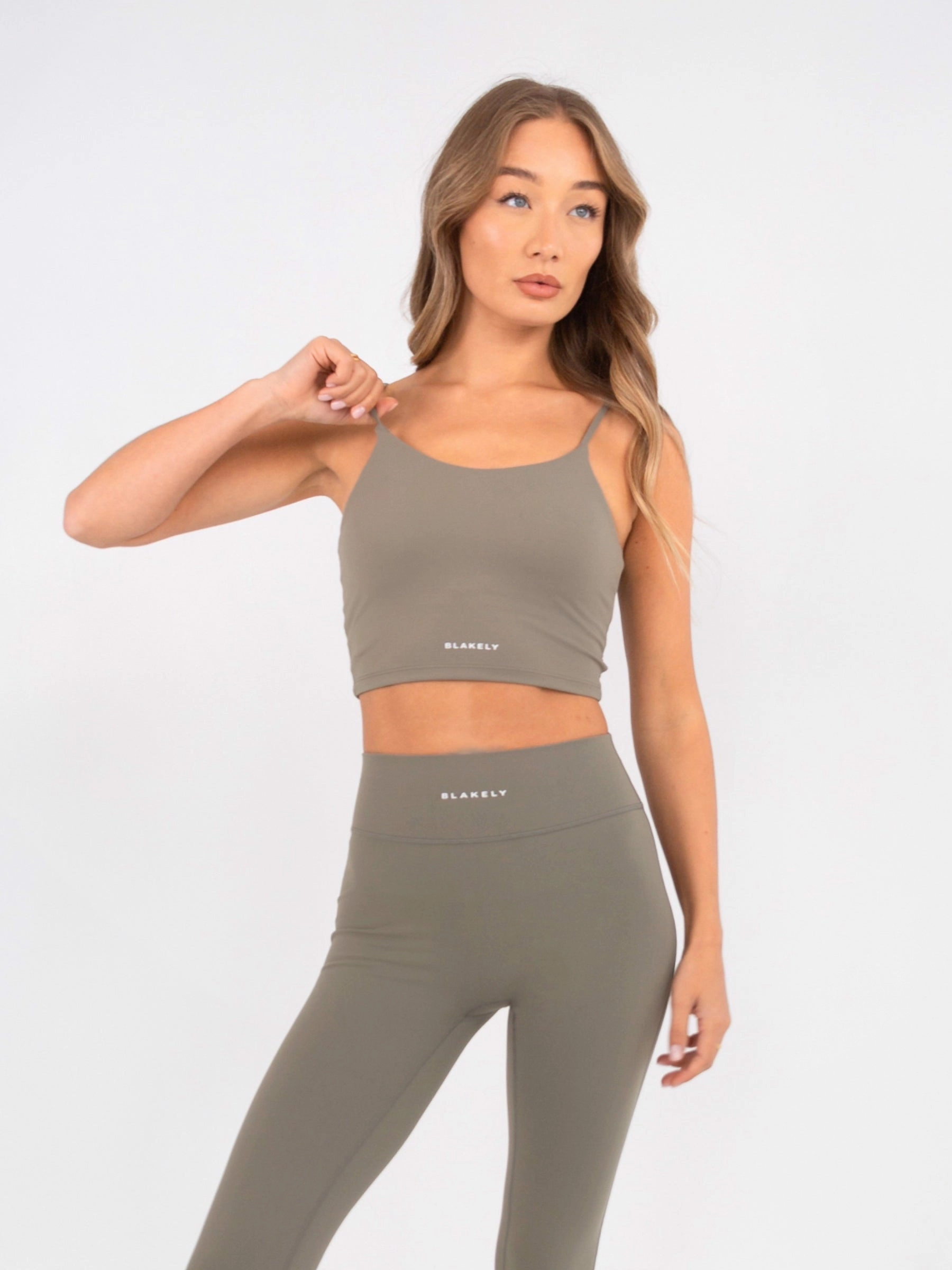 Ultimate Sculpt Bra - Safari Green individual sports
