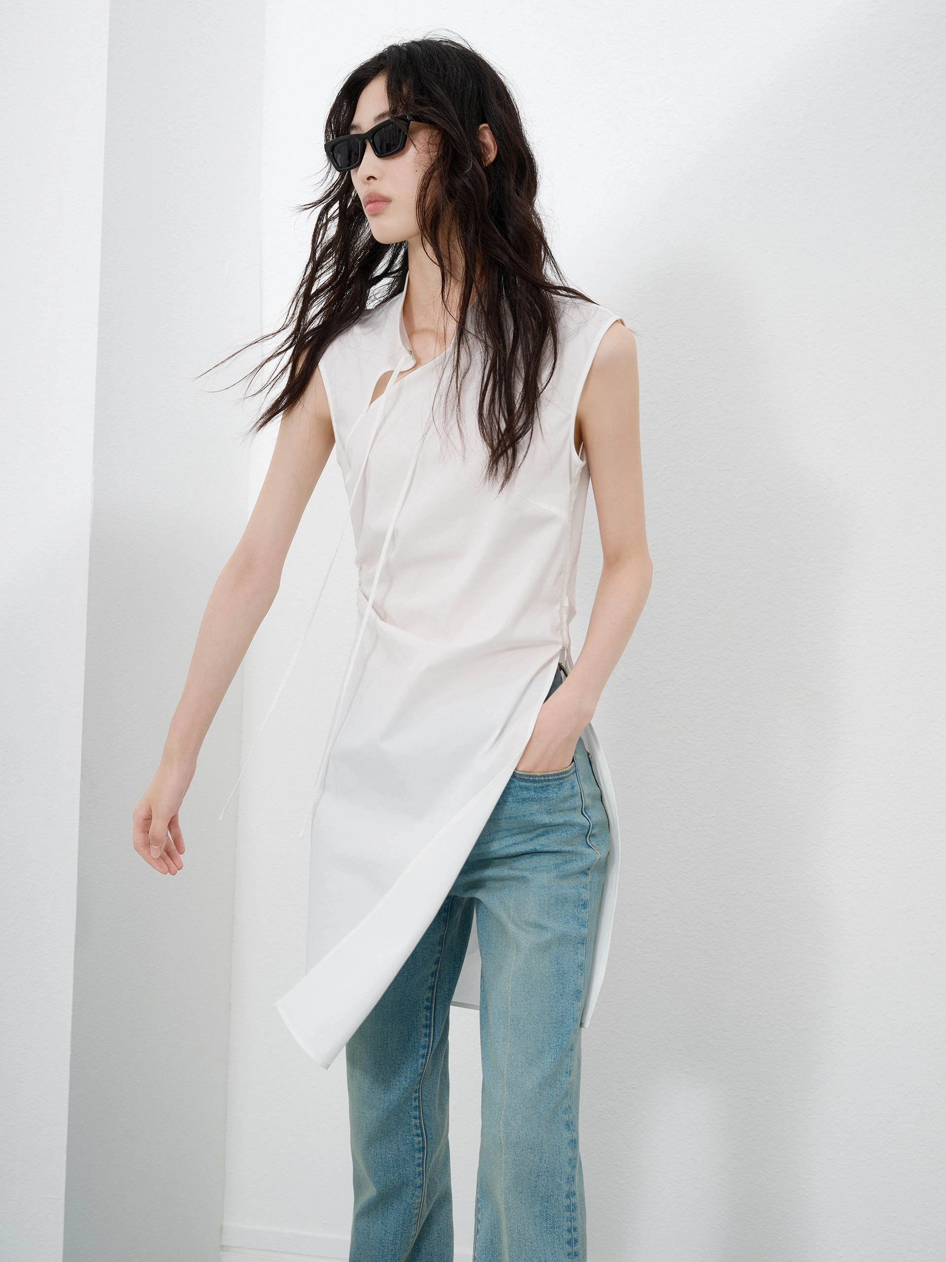 Pleated Slit Sleeveless Top Tear Resistant Fabric Wrinkle Free Fabric