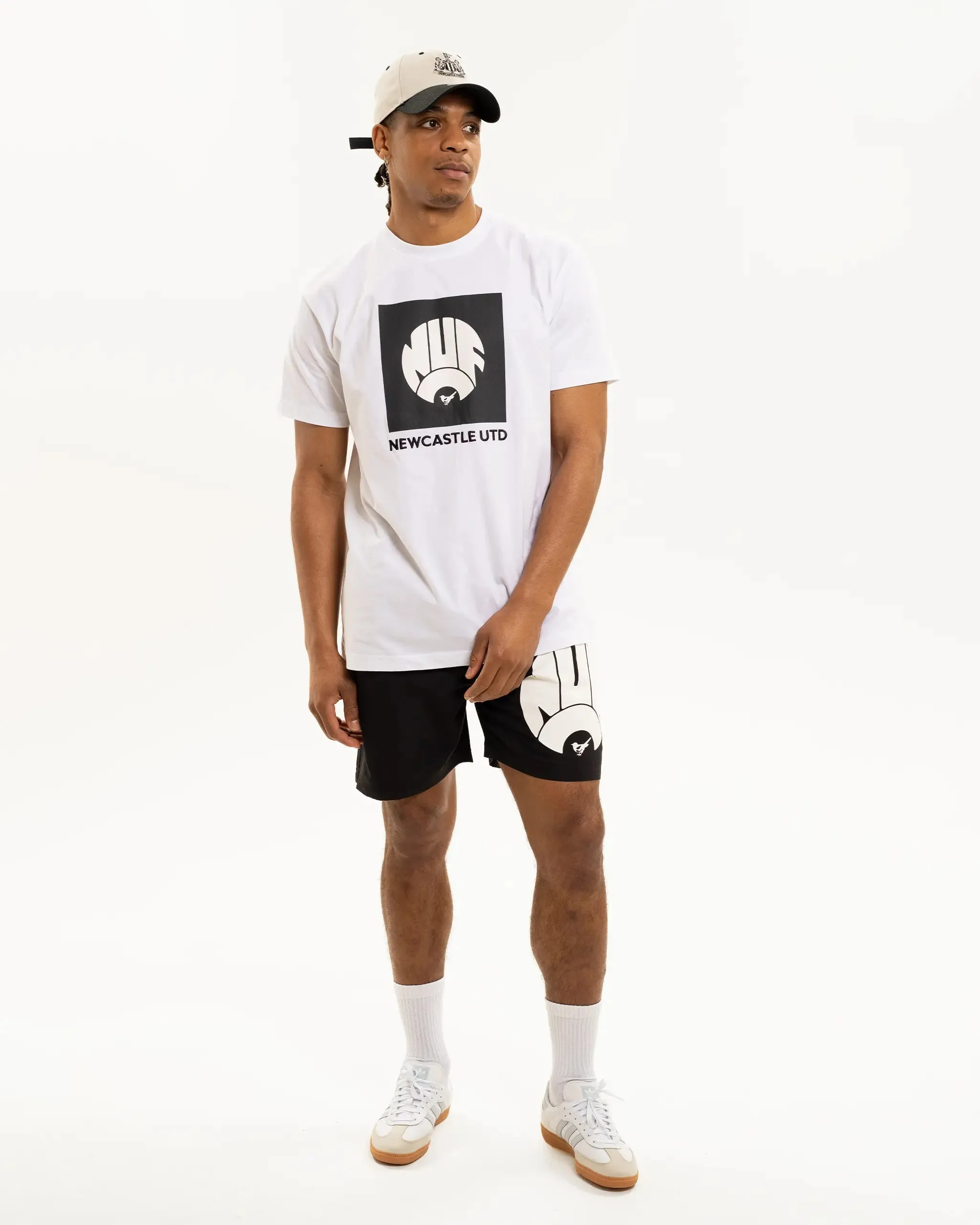Newcastle United Men's Black Retro Crest T-Shirt Soft and Stylish