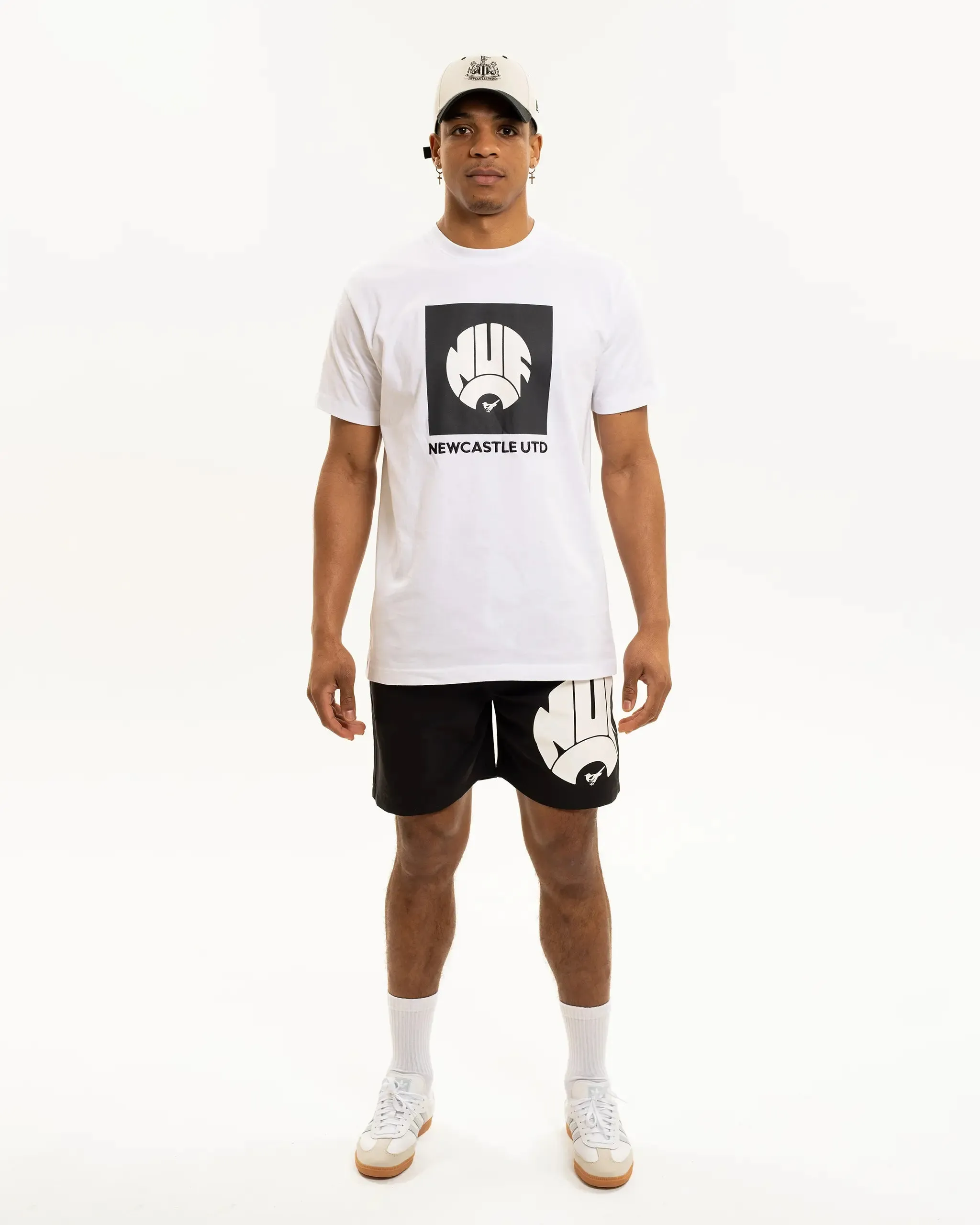 Newcastle United Men's Black Retro Crest T-Shirt Cozy Waist Minimalist Aesthetic