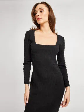 Curvy Glam All weather Priyal Dress in Black