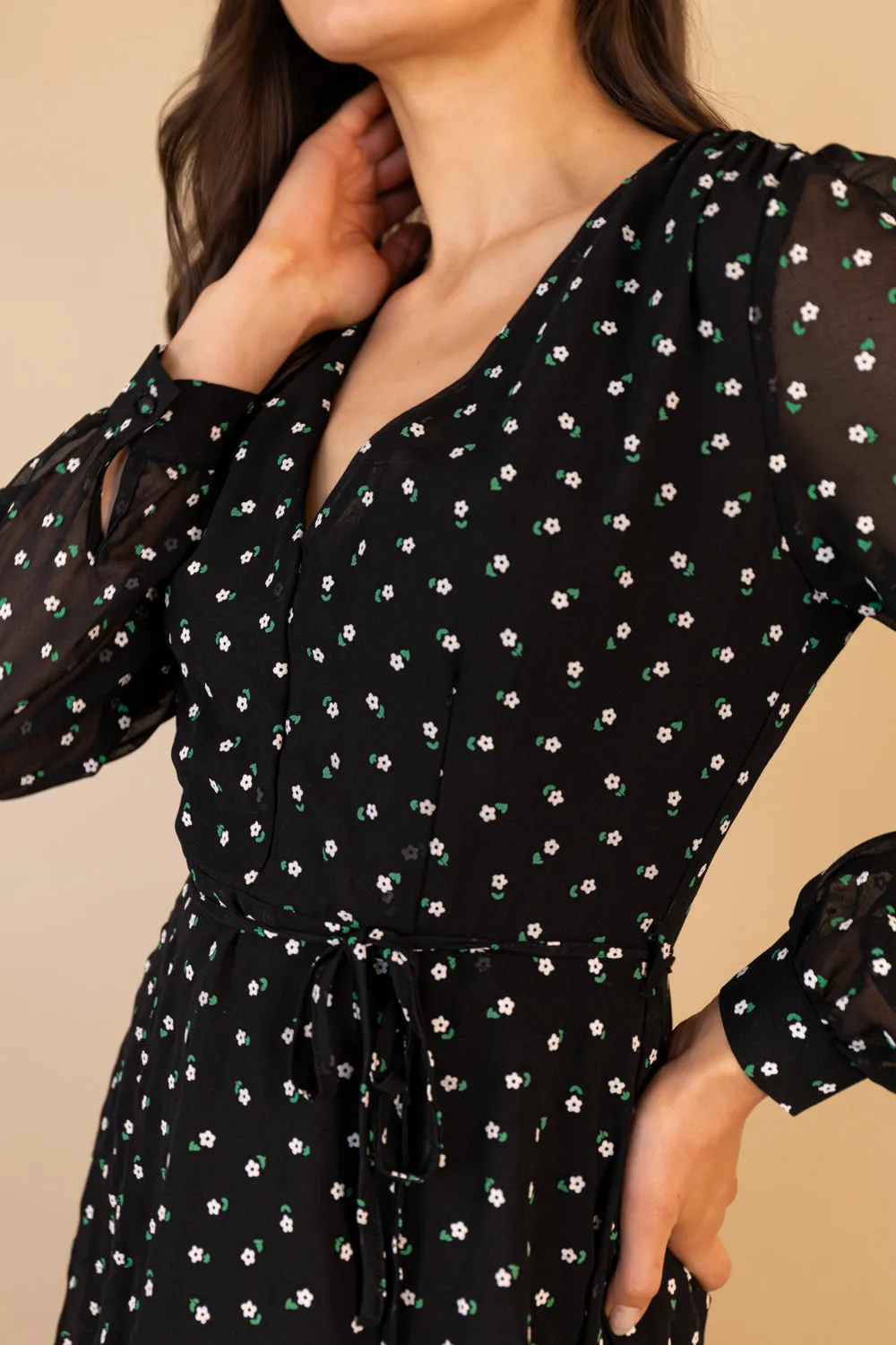 Bella V-Neck Black Floral Print Dress Smart Vibe