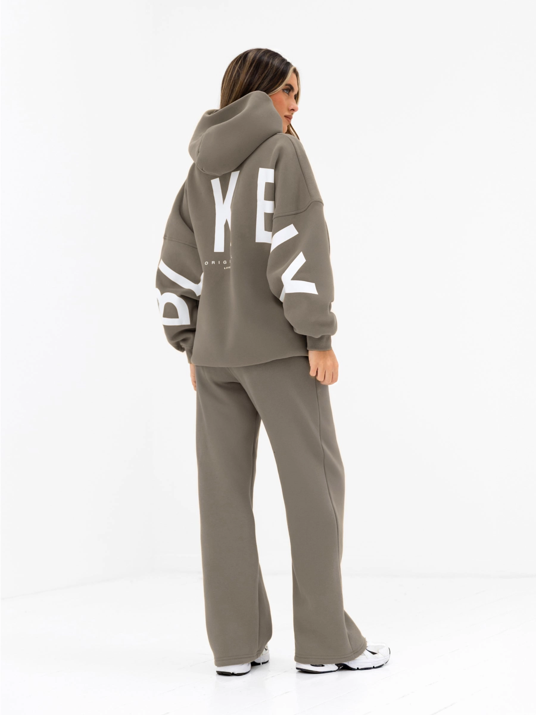 Isabel Wide Leg Sweatpants - Safari Green UltraSoftLining Active Look