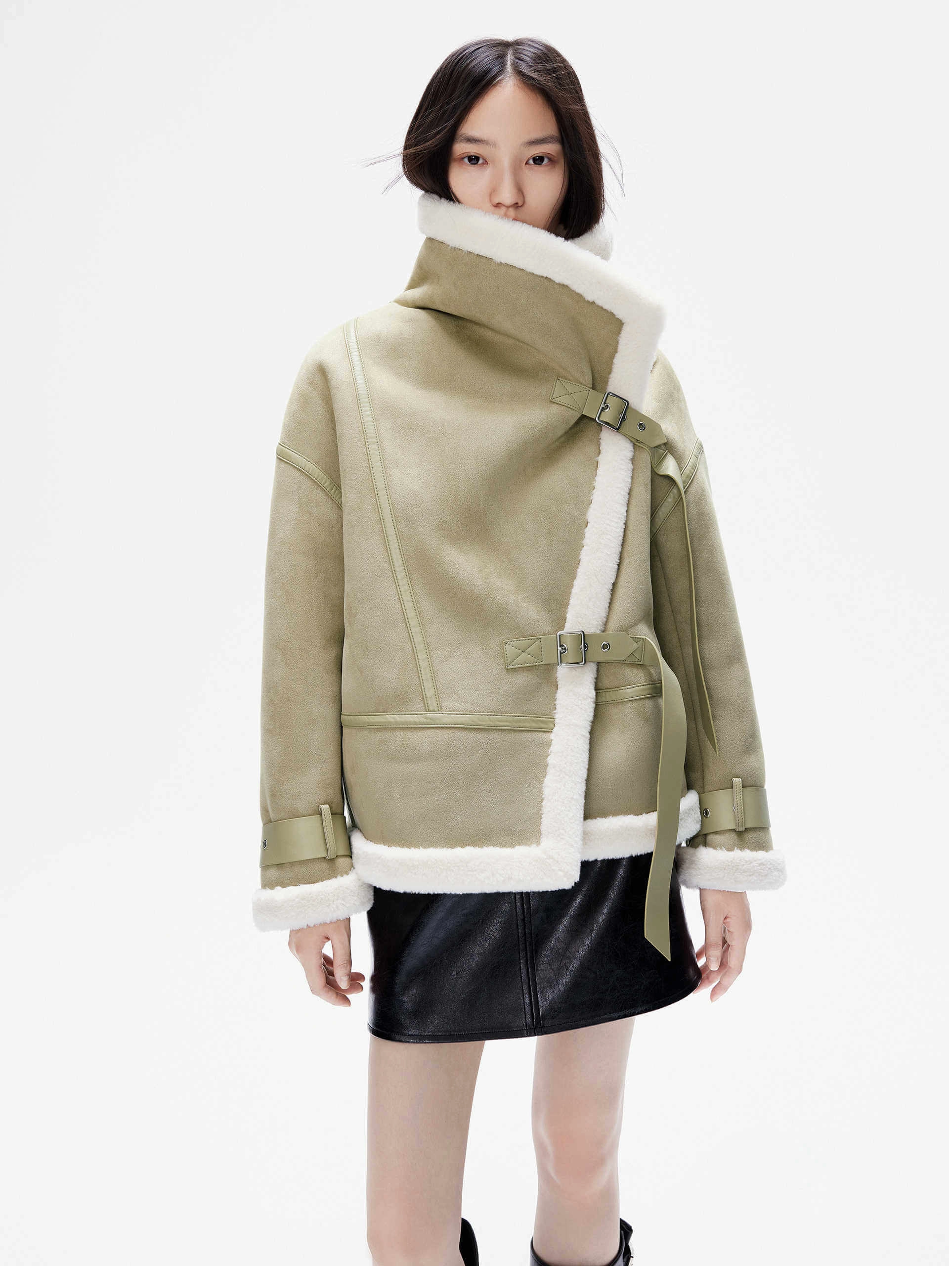 Tear Resistant Fabric Thermal Regulating Textile Faux Suede Buckle Jacket