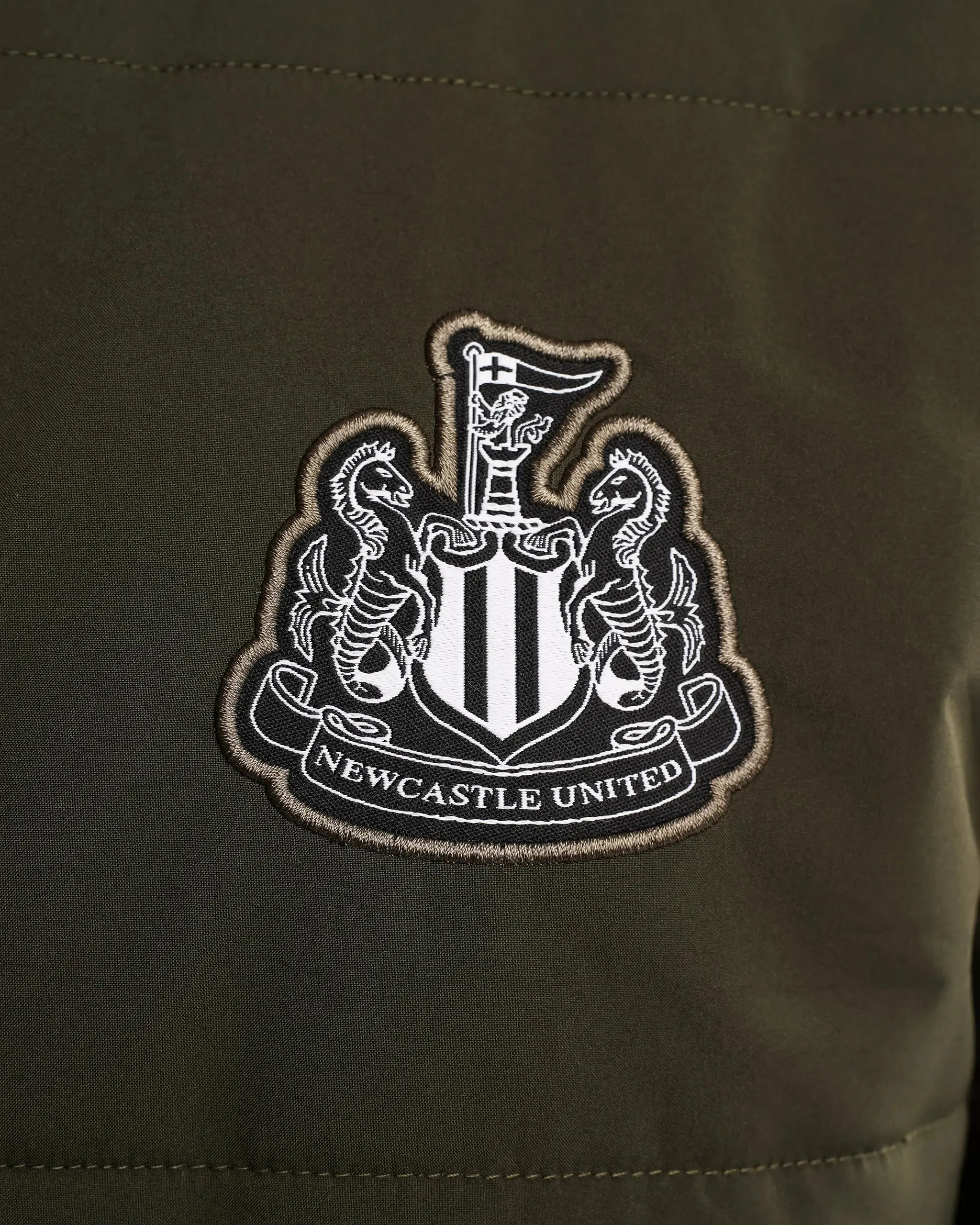 Layered Collar Design Newcastle United Men's Khaki Long Line Padded Jacket (Stadio)