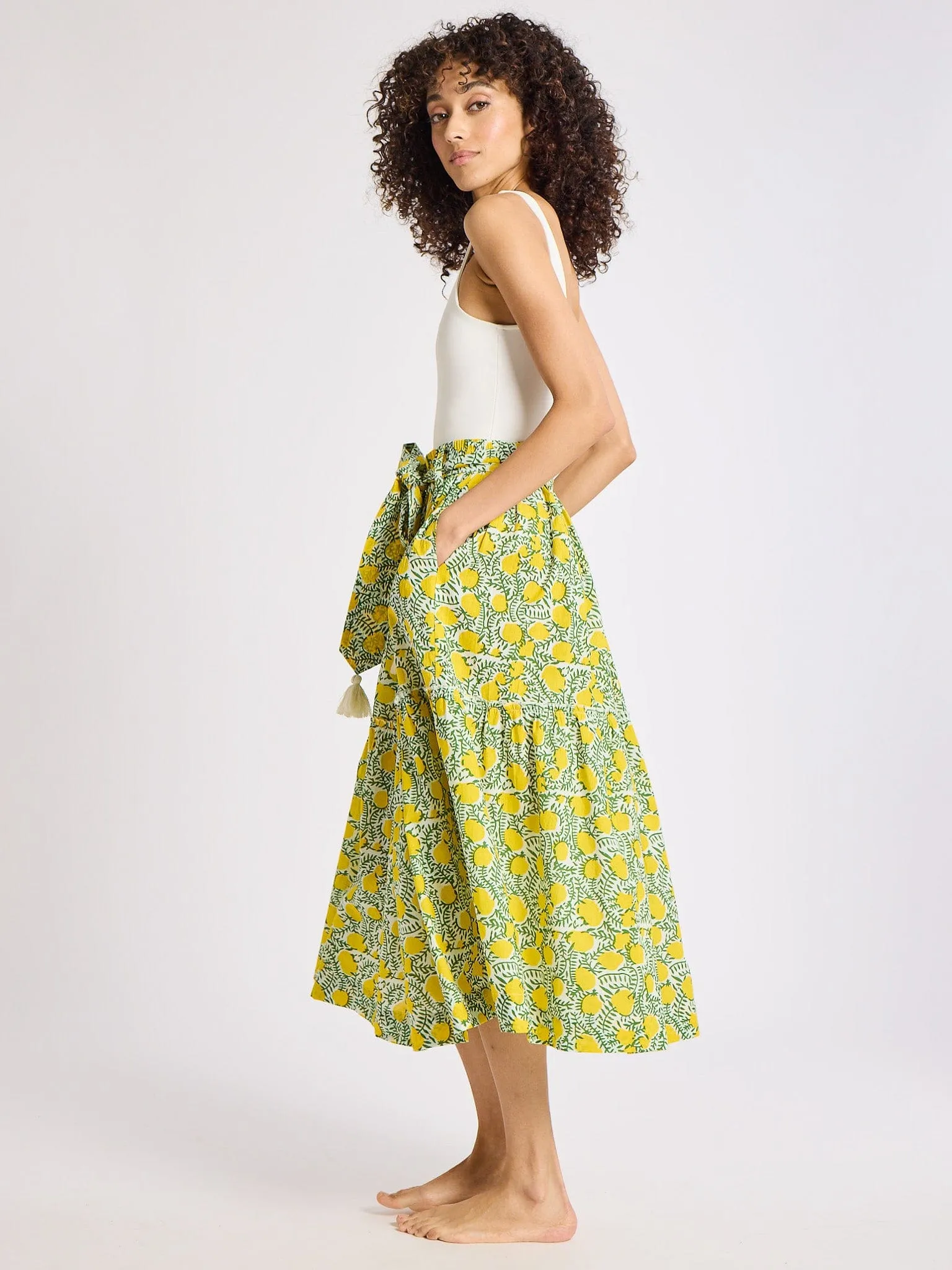 Franc?oise Skirt in Lemons Smooth Cut Detail Focus