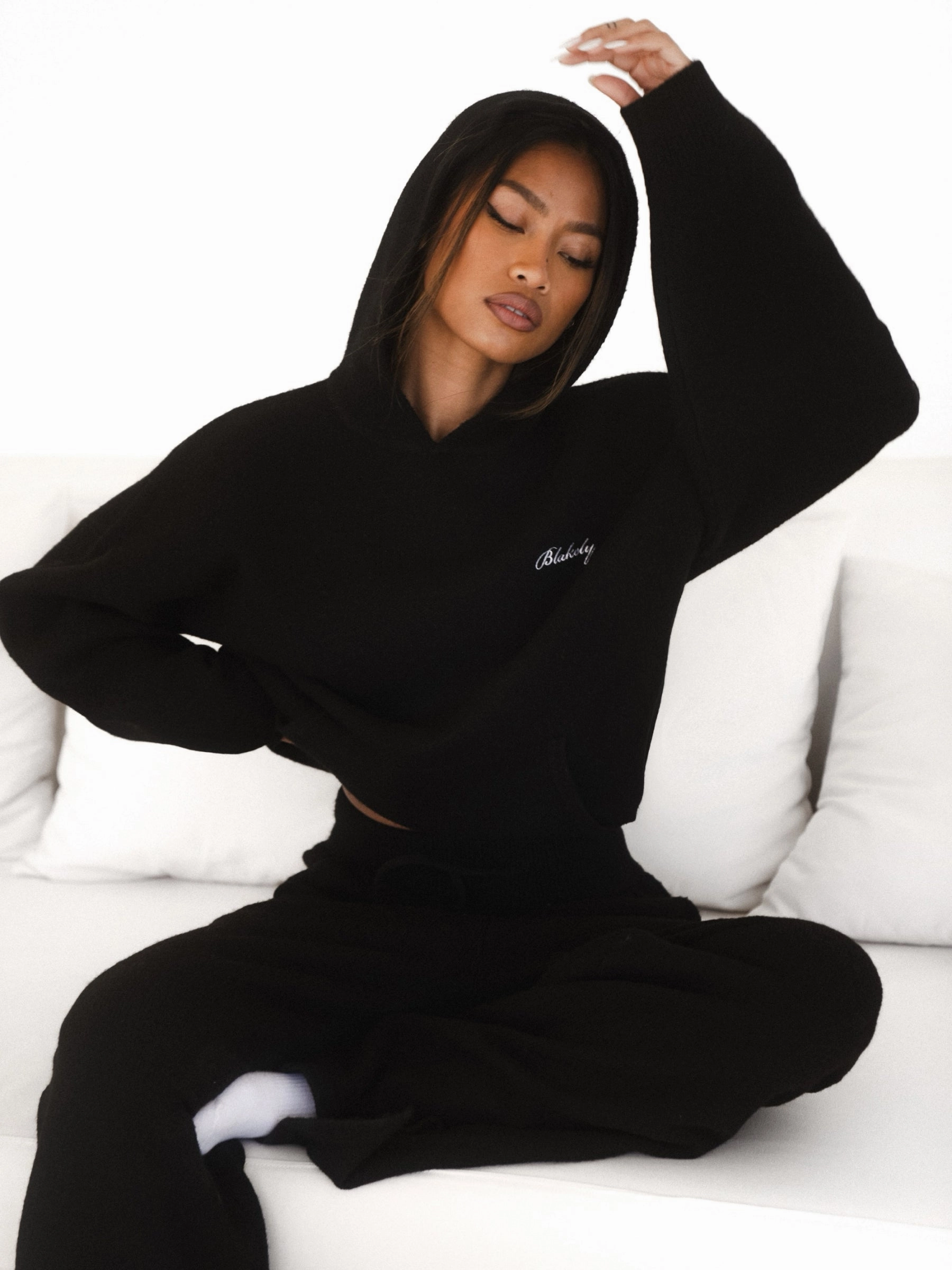 Oversized Knitted Hoodie - Black Breathable Style Midweight Material