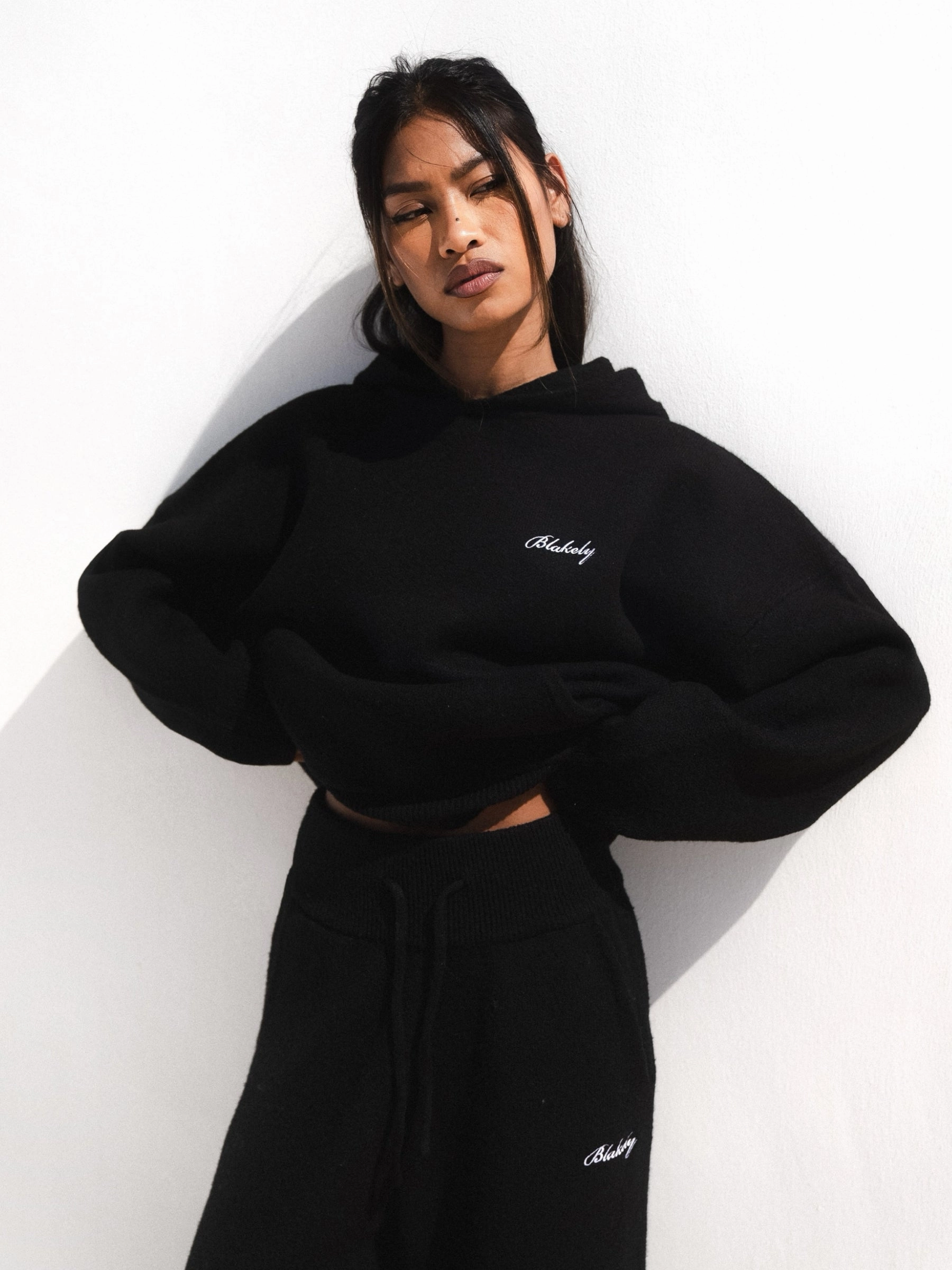 Oversized Knitted Hoodie - Black Flexibility Outdoor Motion