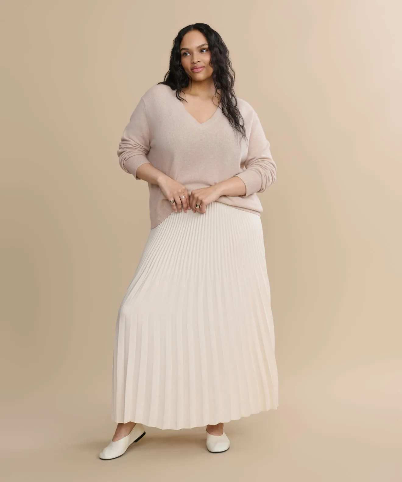 Flynn Cashmere Sweater Roomy Waist Snuggly Knit