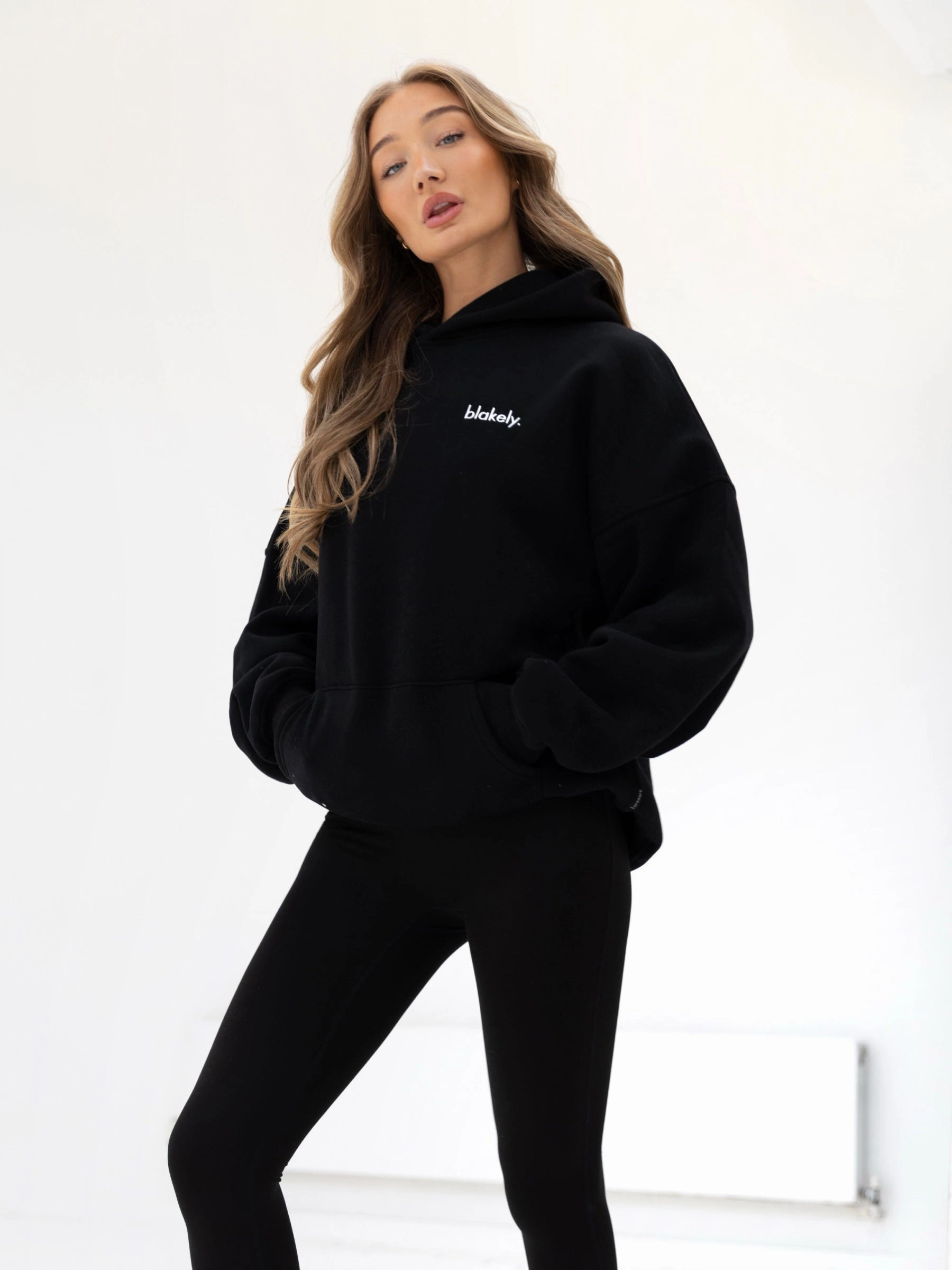 Affordable Sami Oversized Hoodie - Black